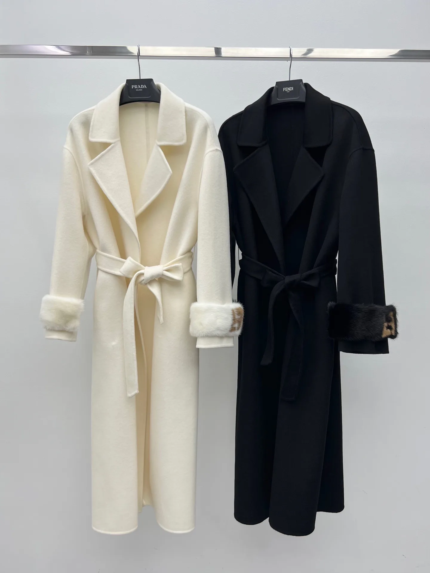 Пальто Женские Fendi 19412136