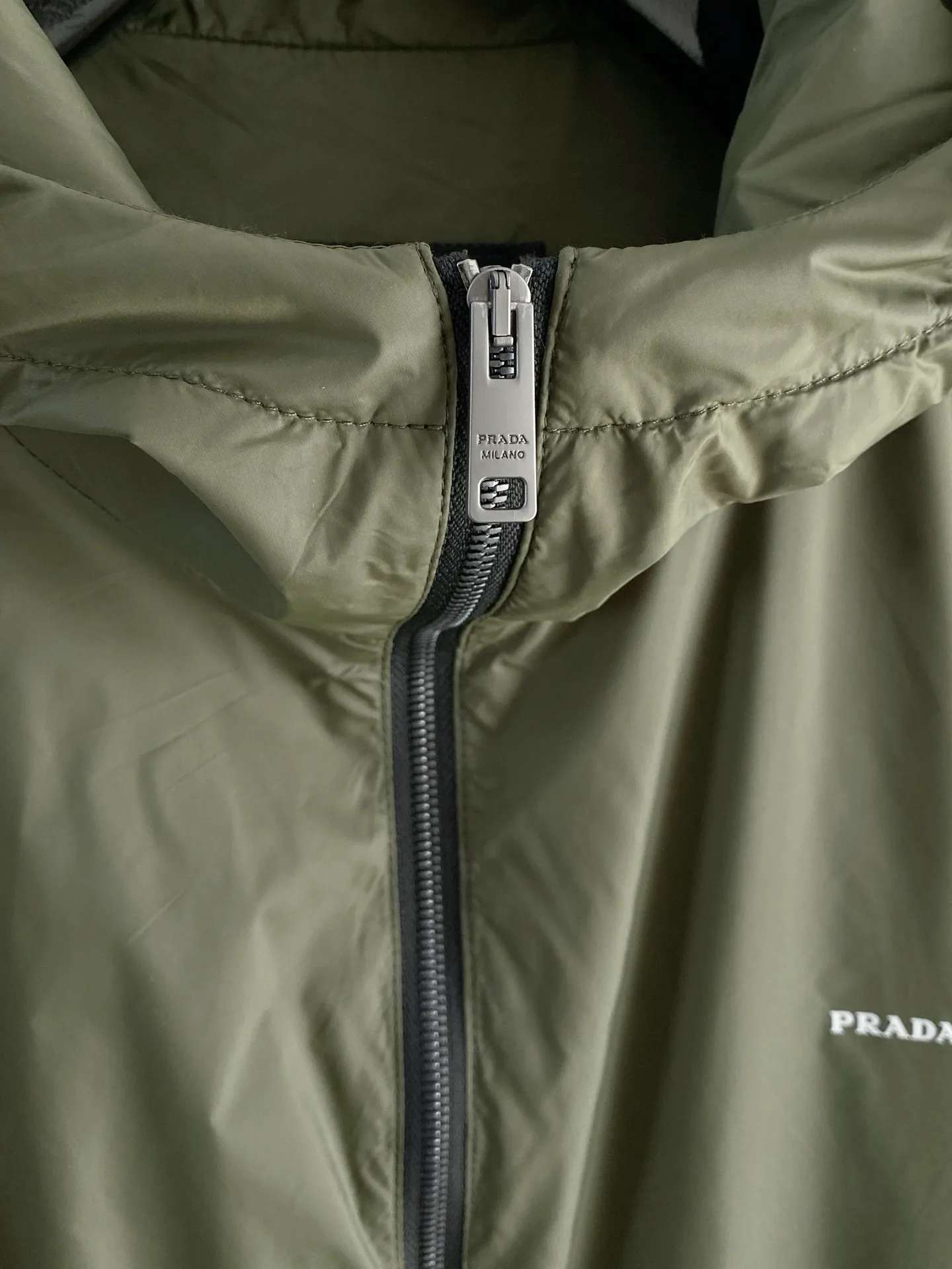 Куртки И Пуховики Мужские Prada 10300308