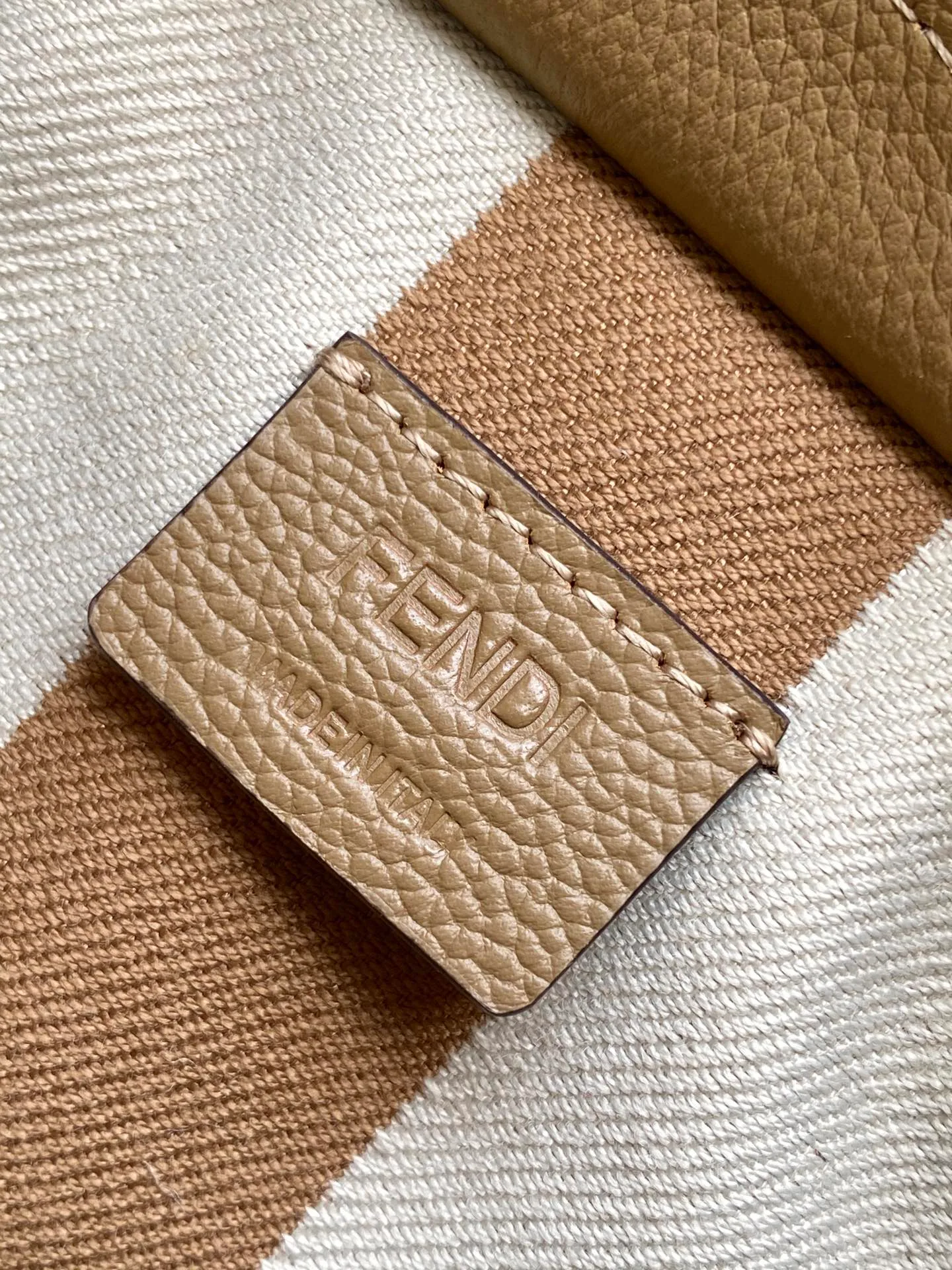 Сумки На Ремне Женские Fendi 13234549