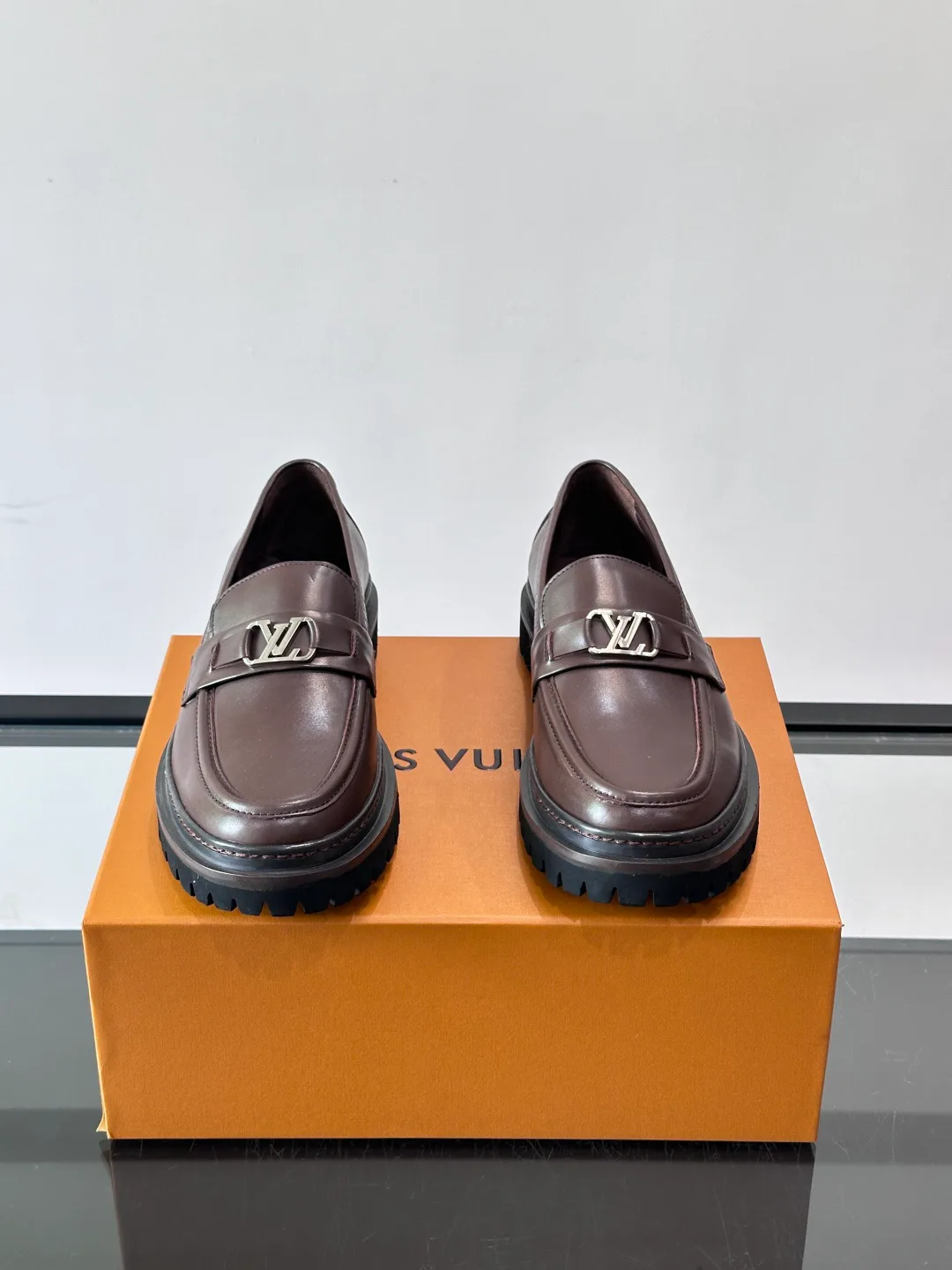 Лоферы И Туфли Мужские Louis Vuitton 17646072