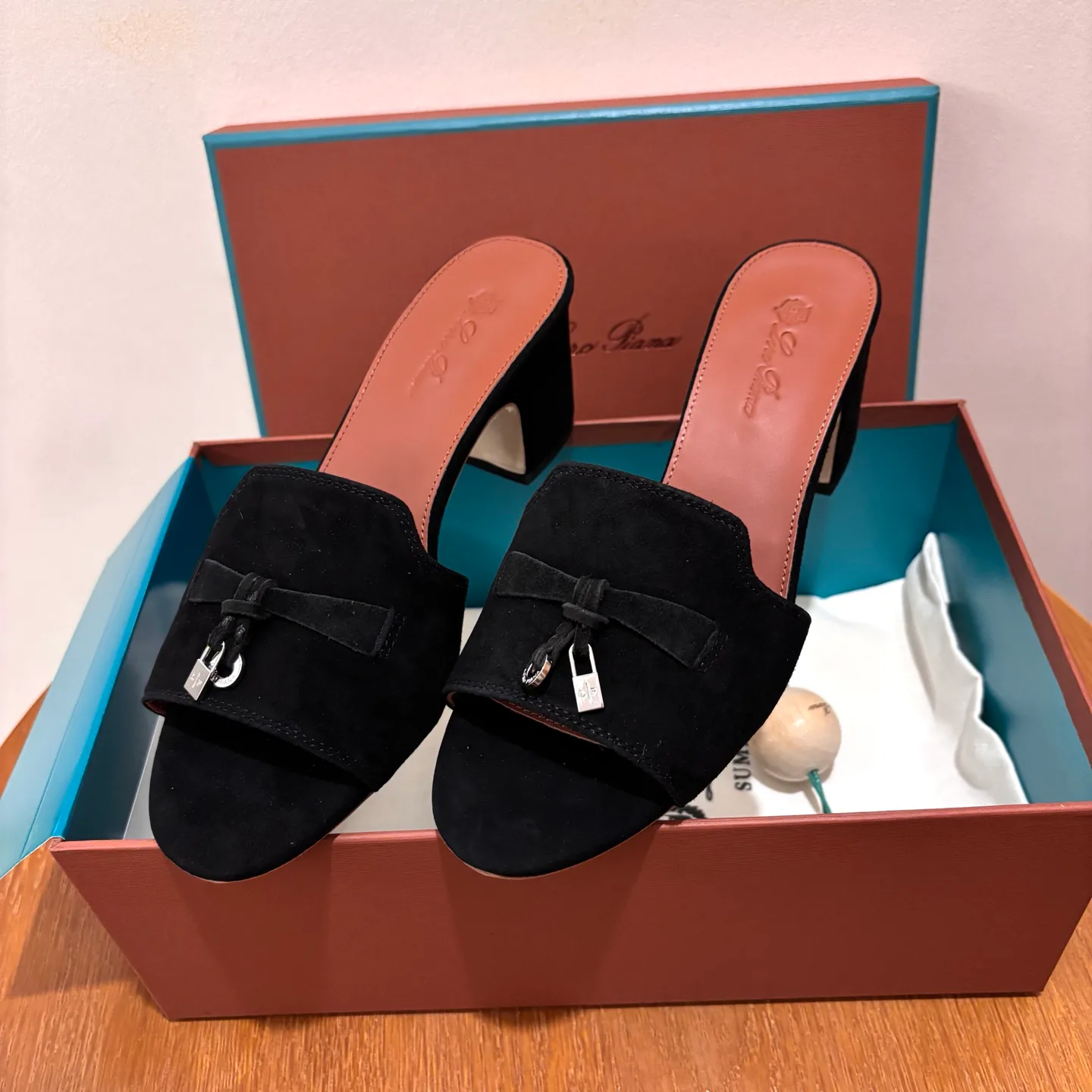 Босоножки Женские Loro Piana 3499306