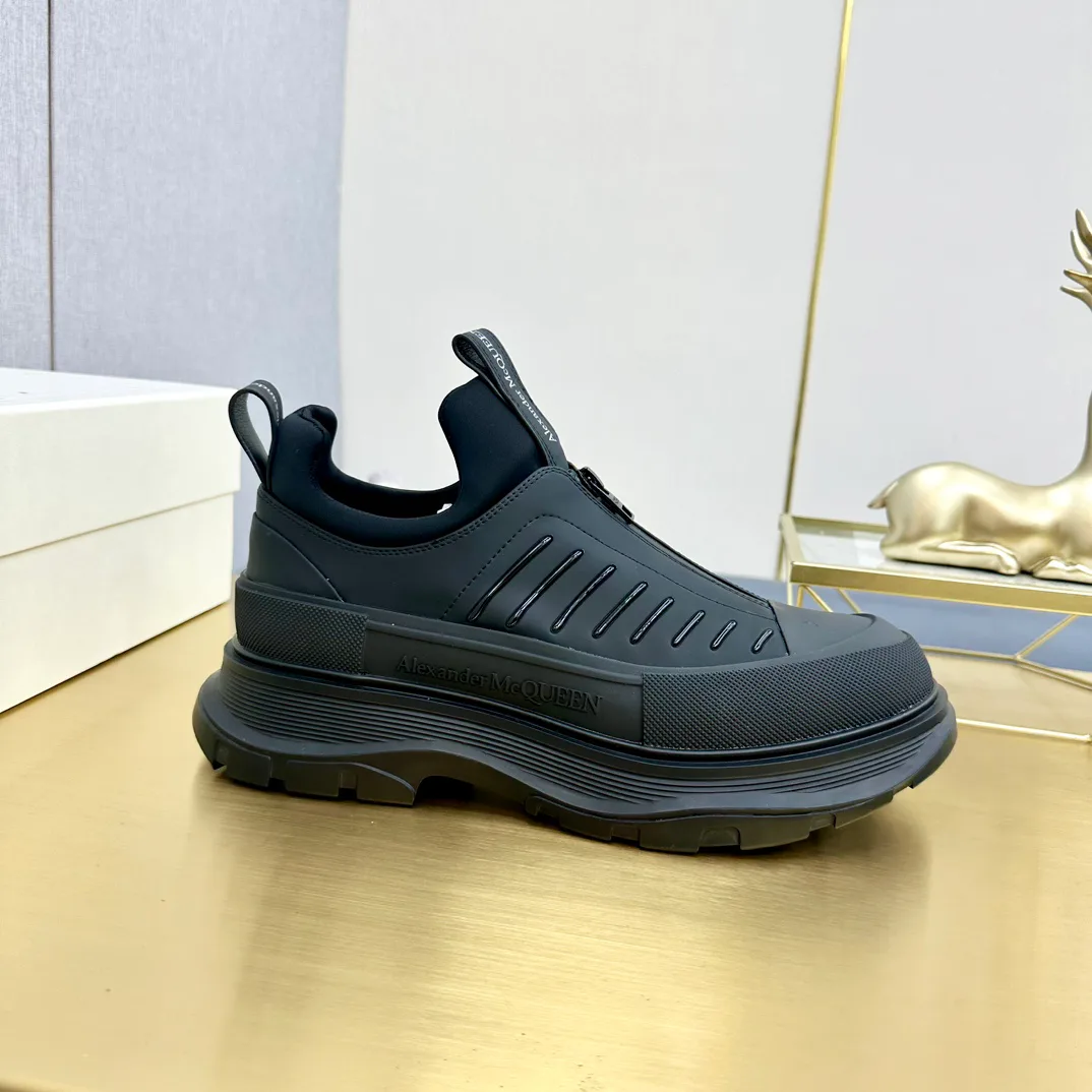 Кроссовки Женские Alexander Mcqueen 18397474