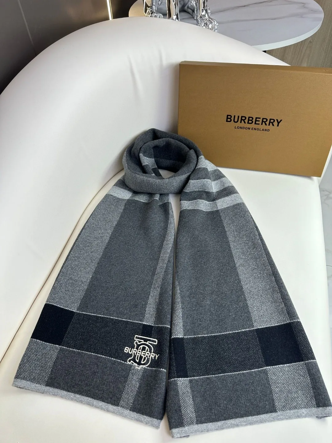 Шарфы Burberry 56812
