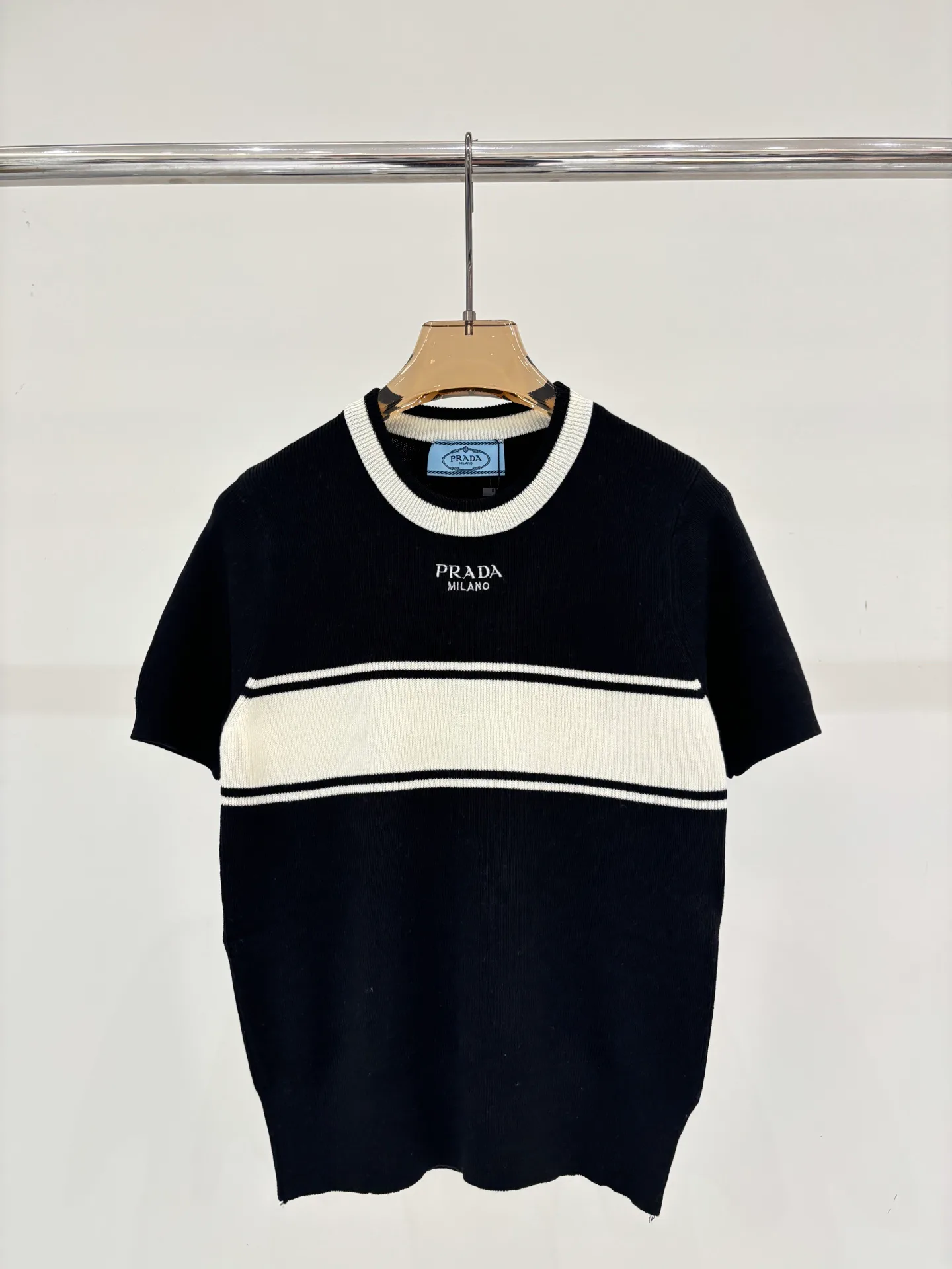 Футболки Женские Prada 11572536