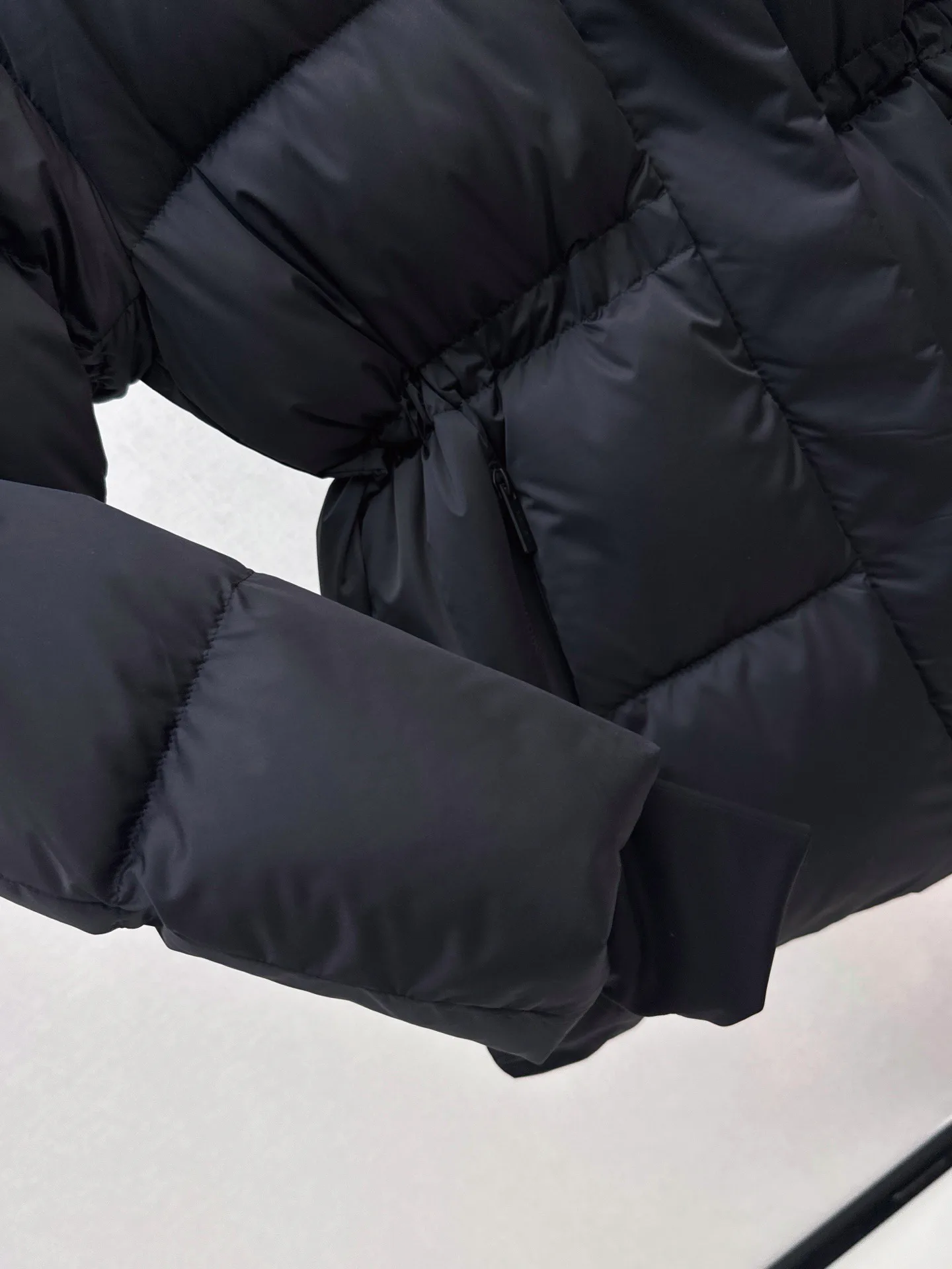 Куртки И Пуховики Женские Prada 18814811