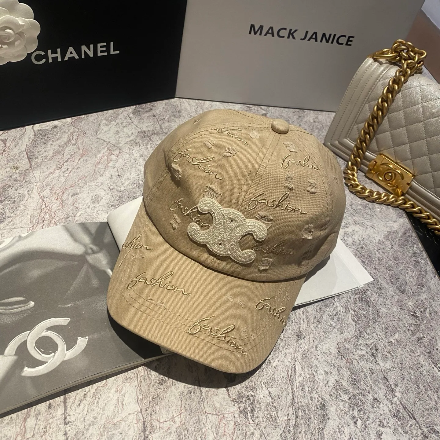Головные Уборы Celine 11482