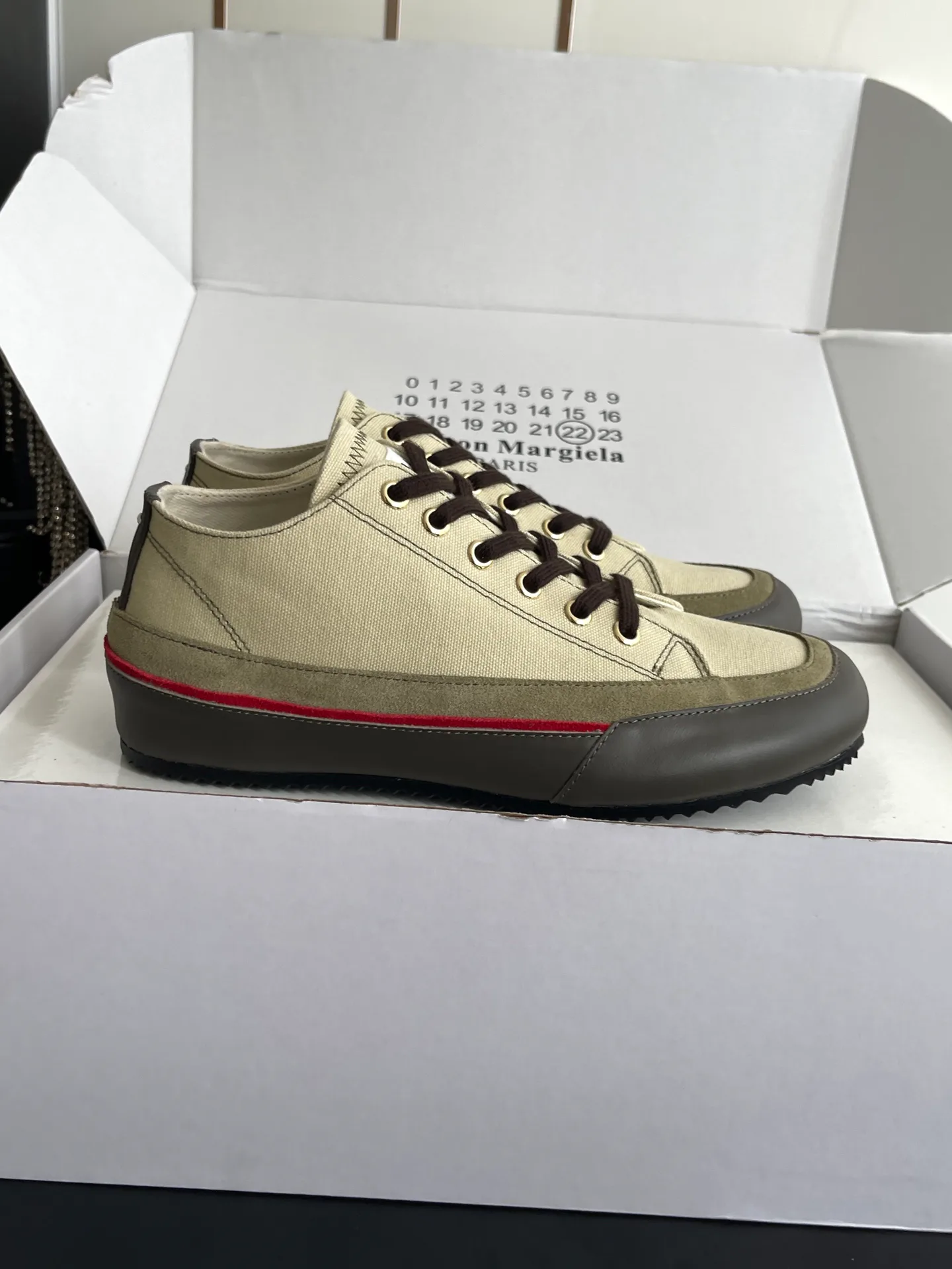 Кроссовки Женские Maison Margiela 17554408