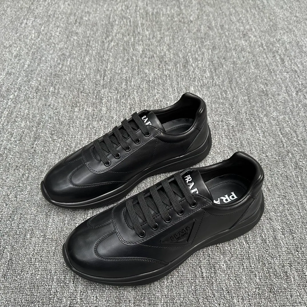 Кроссовки Мужские Prada 18076361
