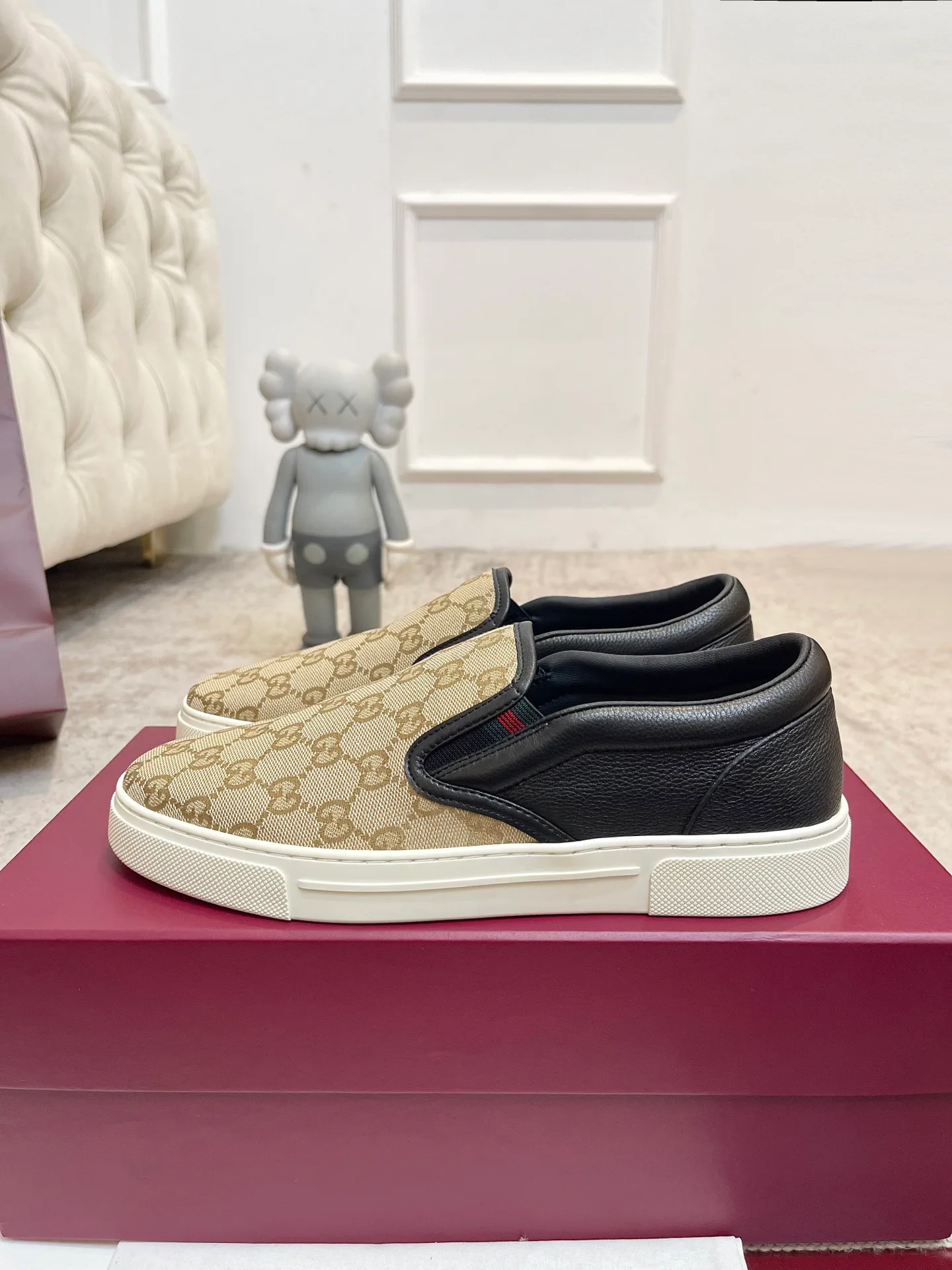 Кроссовки Женские Gucci 18901582