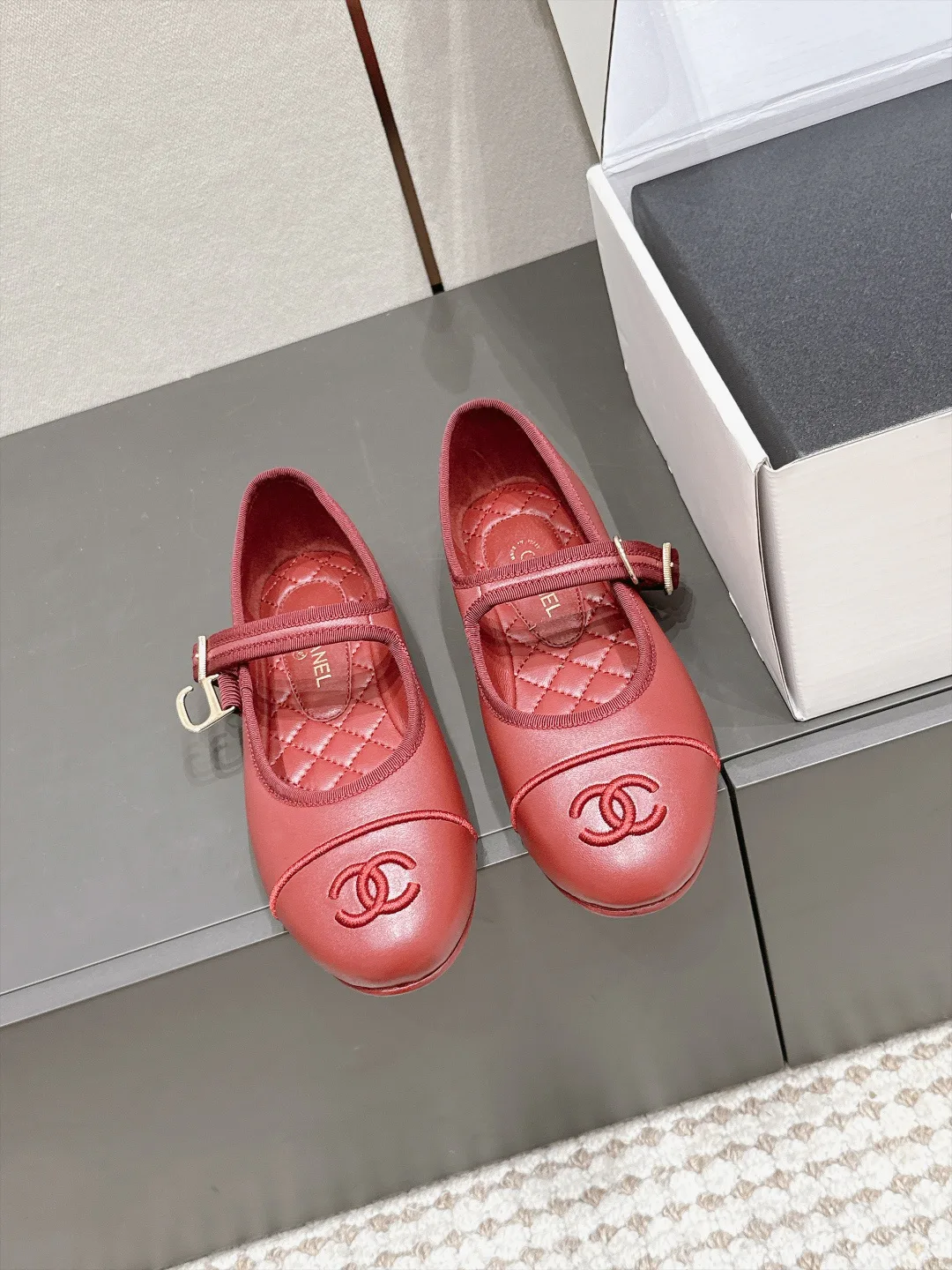 Туфли Женские Chanel 17946734