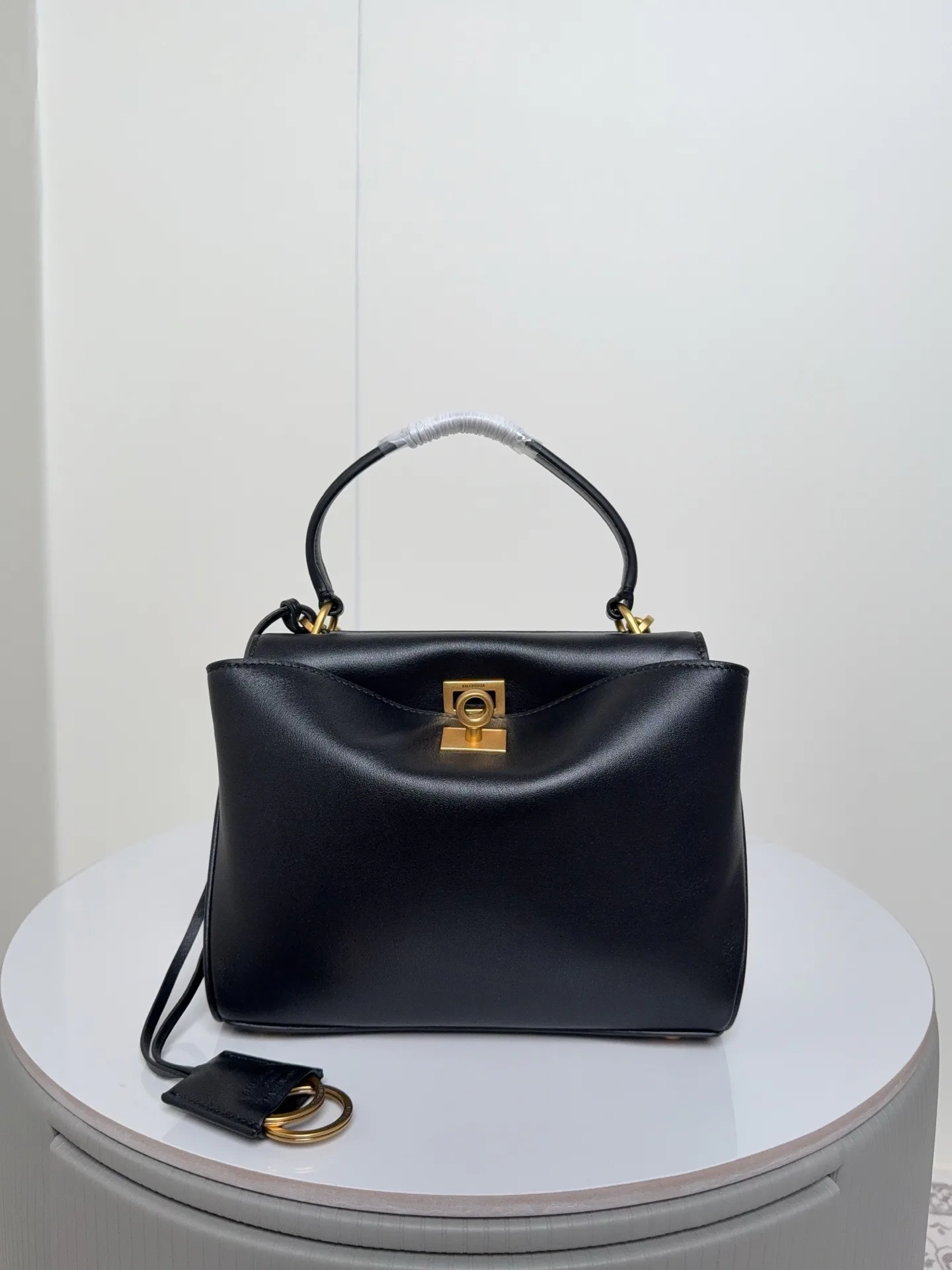 Сумки На Ремне Женские Balenciaga 1151955