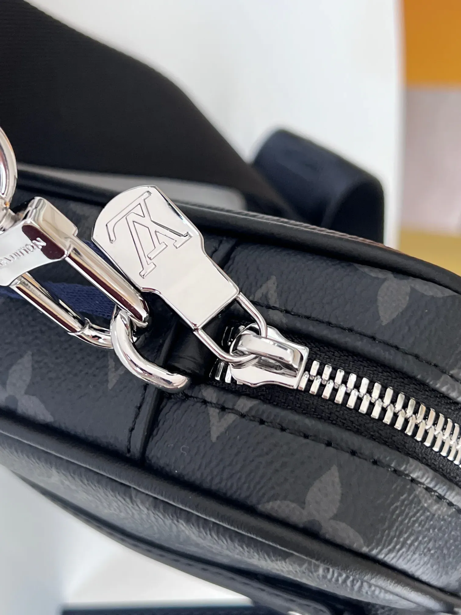 Сумки На Ремне Женские Louis Vuitton 8143