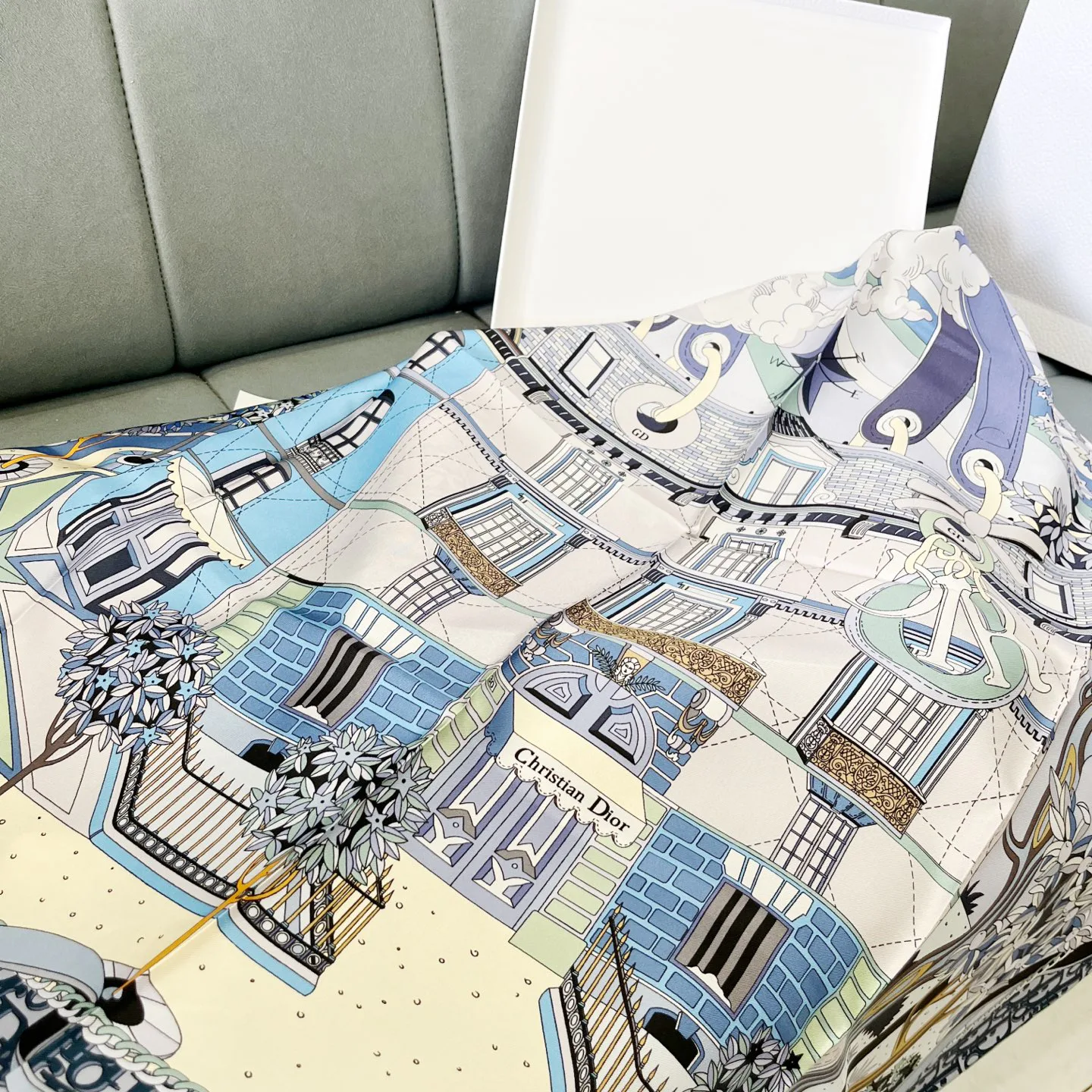 Платки Christian Dior 13560883