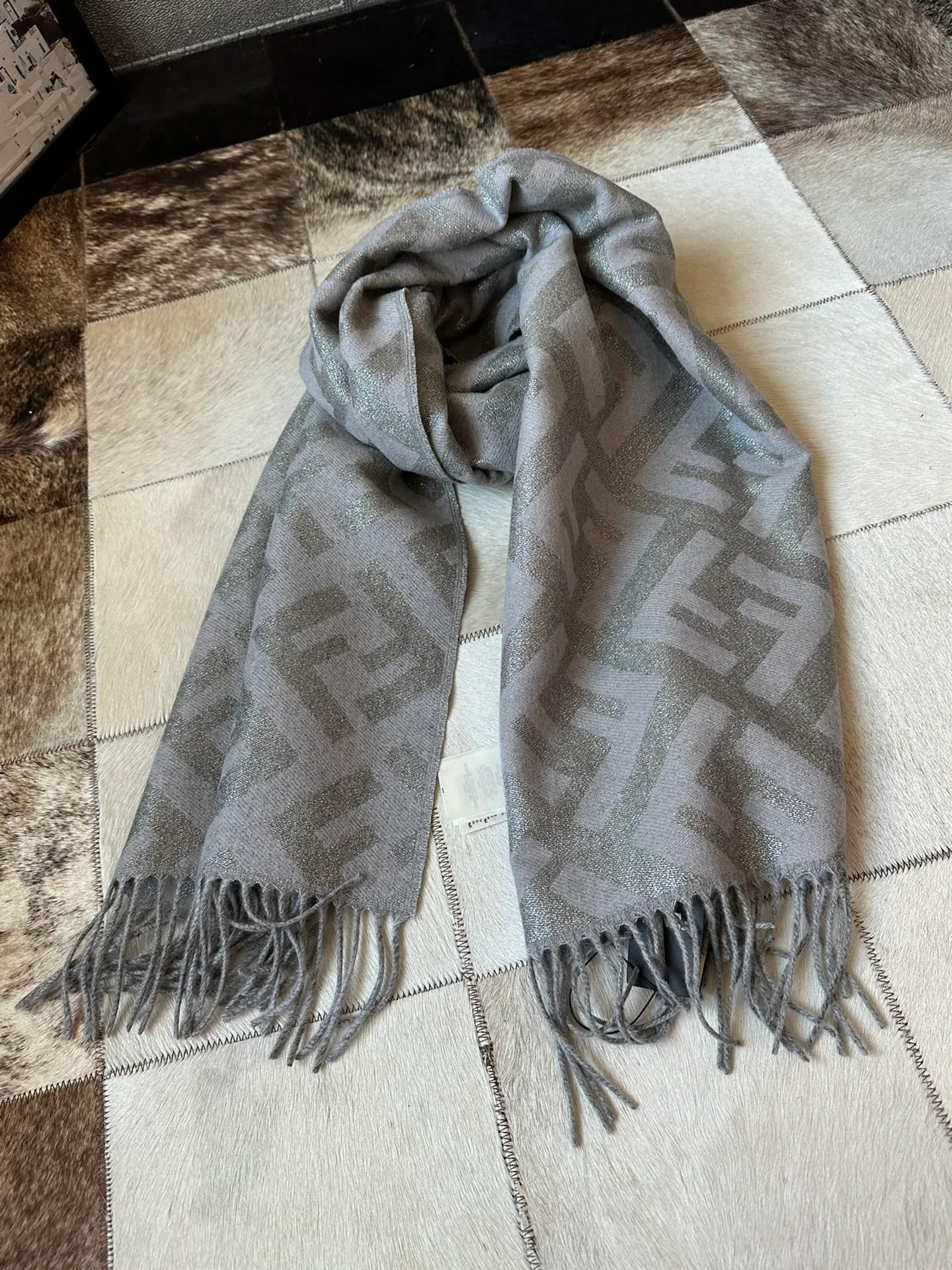 Шарфы Fendi 1437069