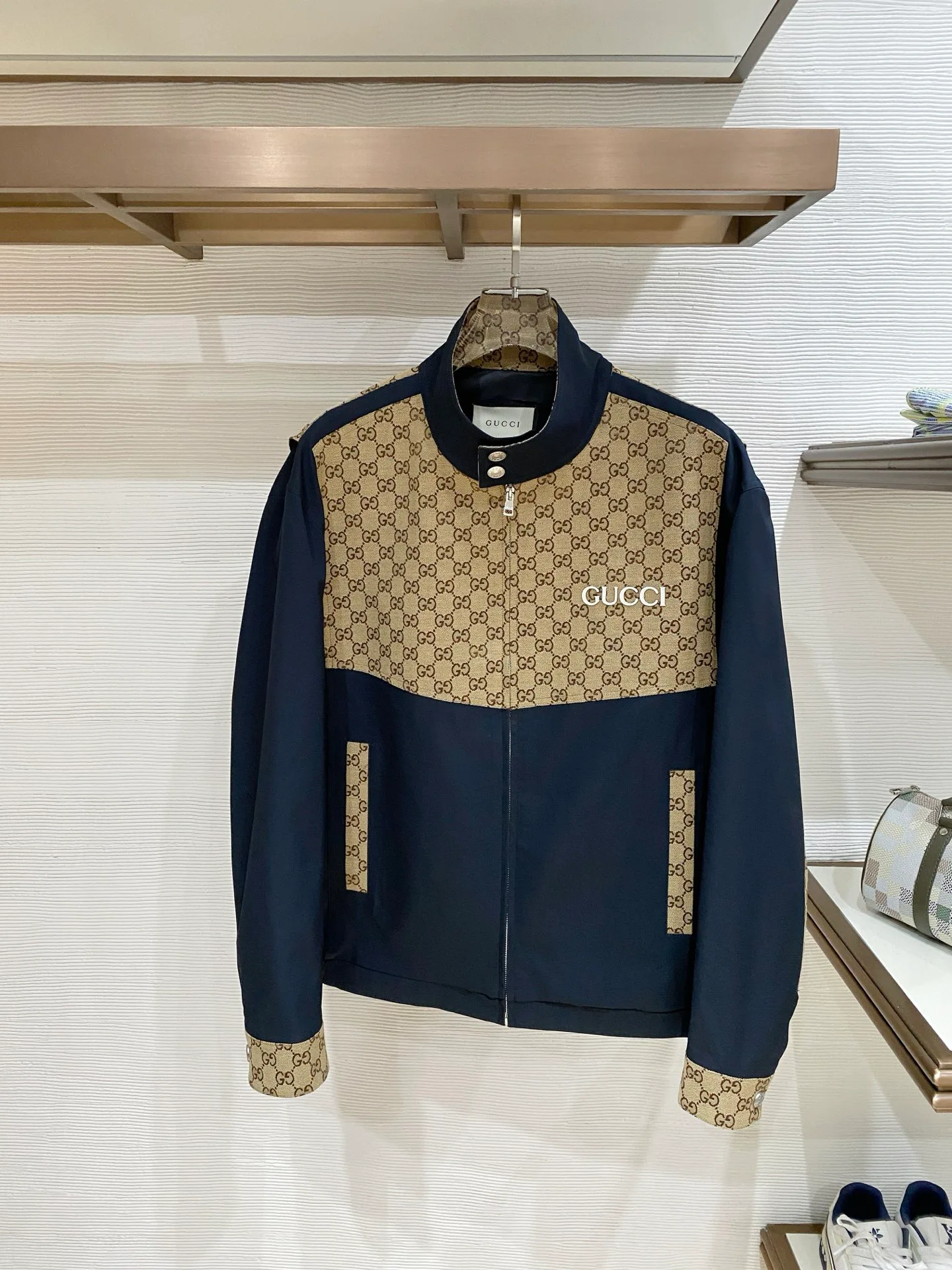 Пальто И Тренчи Мужские Gucci 11496542