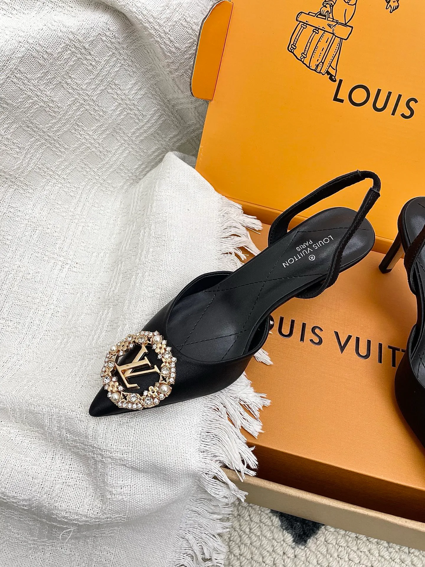 Туфли Женские Louis Vuitton 11194373