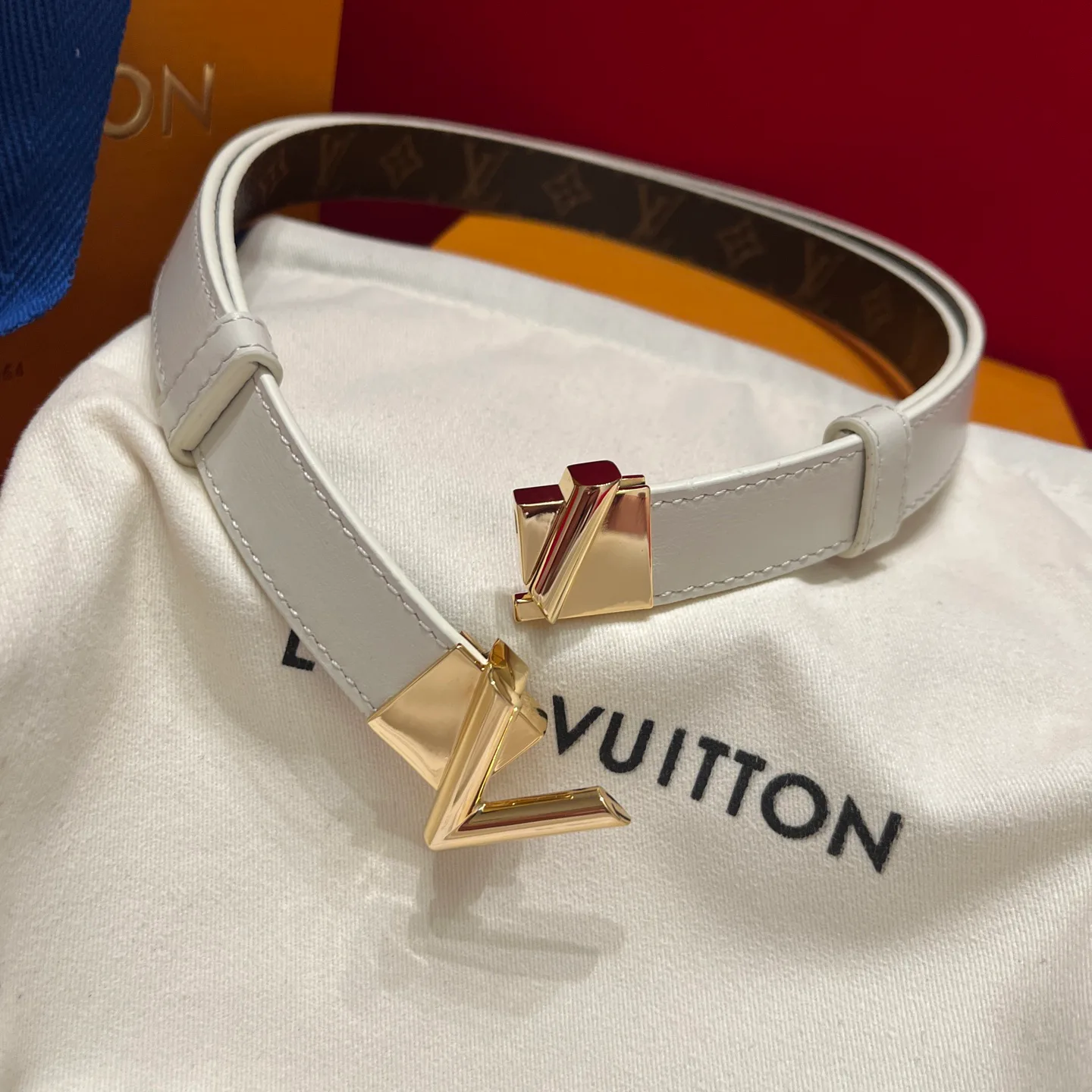 Ремни Louis Vuitton 17838520