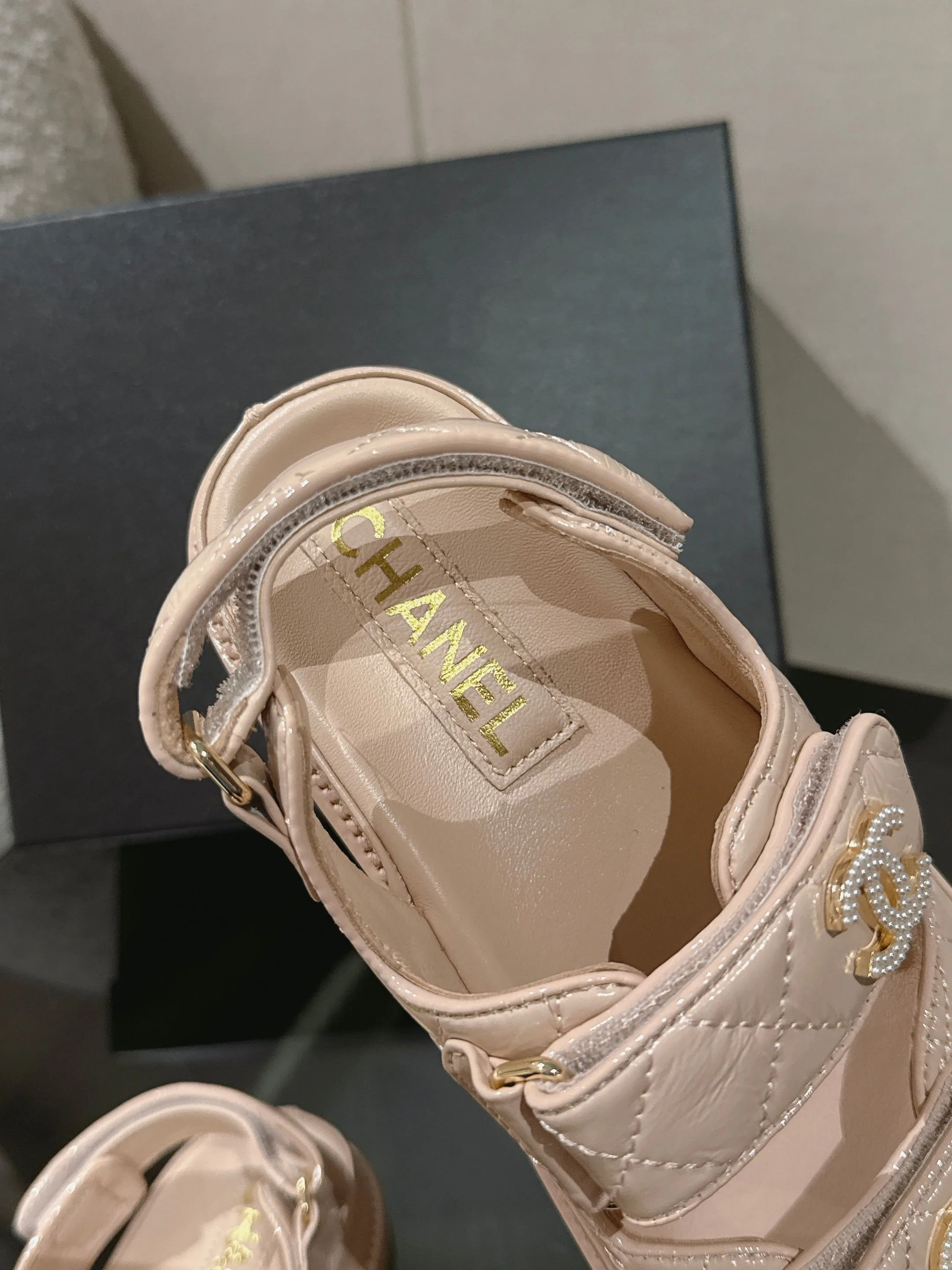 Сандалии Женские Chanel 11353647