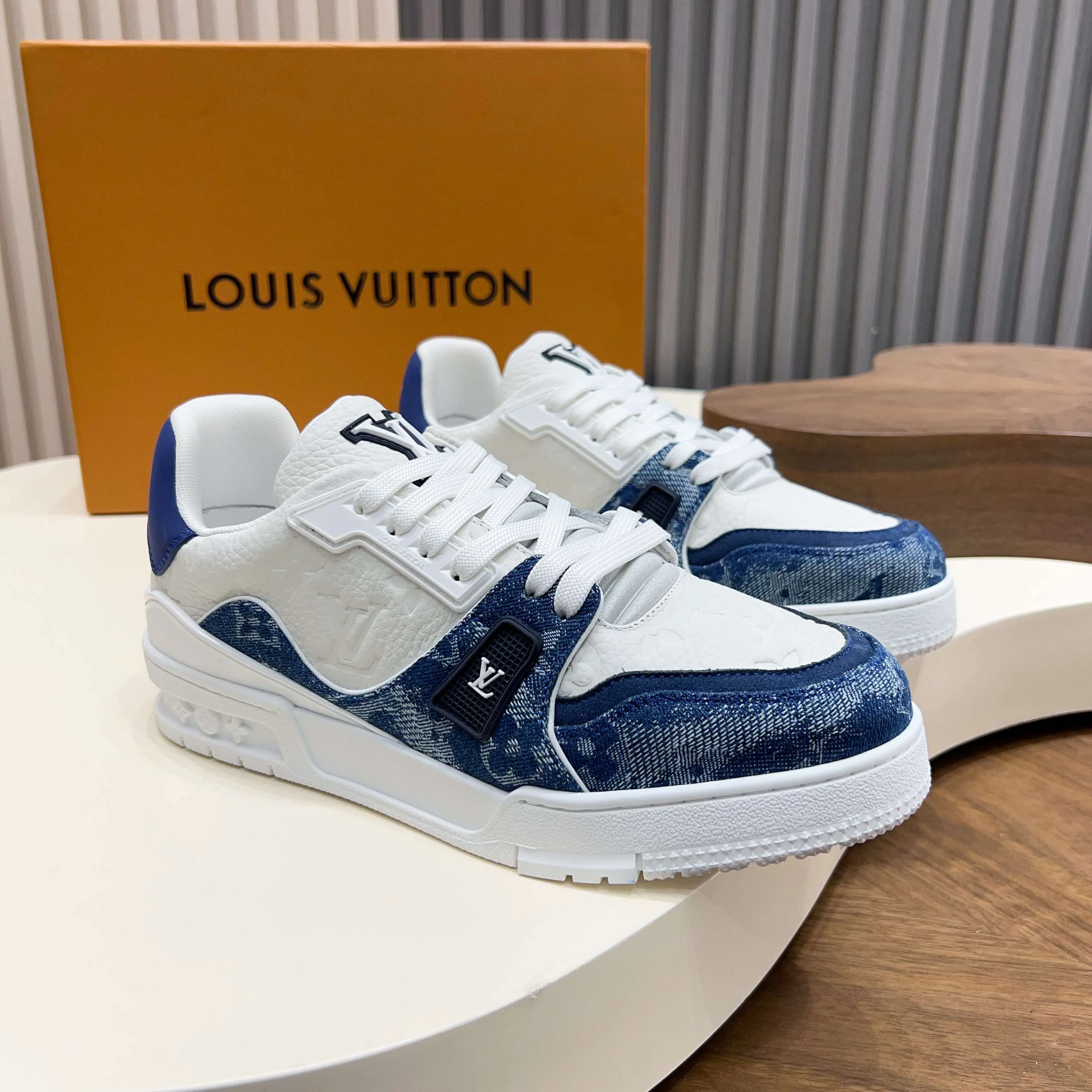Кроссовки Мужские Louis Vuitton 1319042