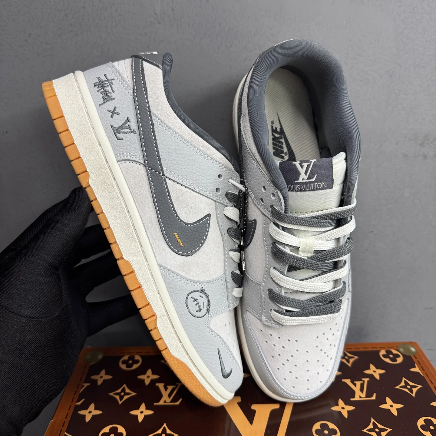 Кроссовки Женские Nike 374047