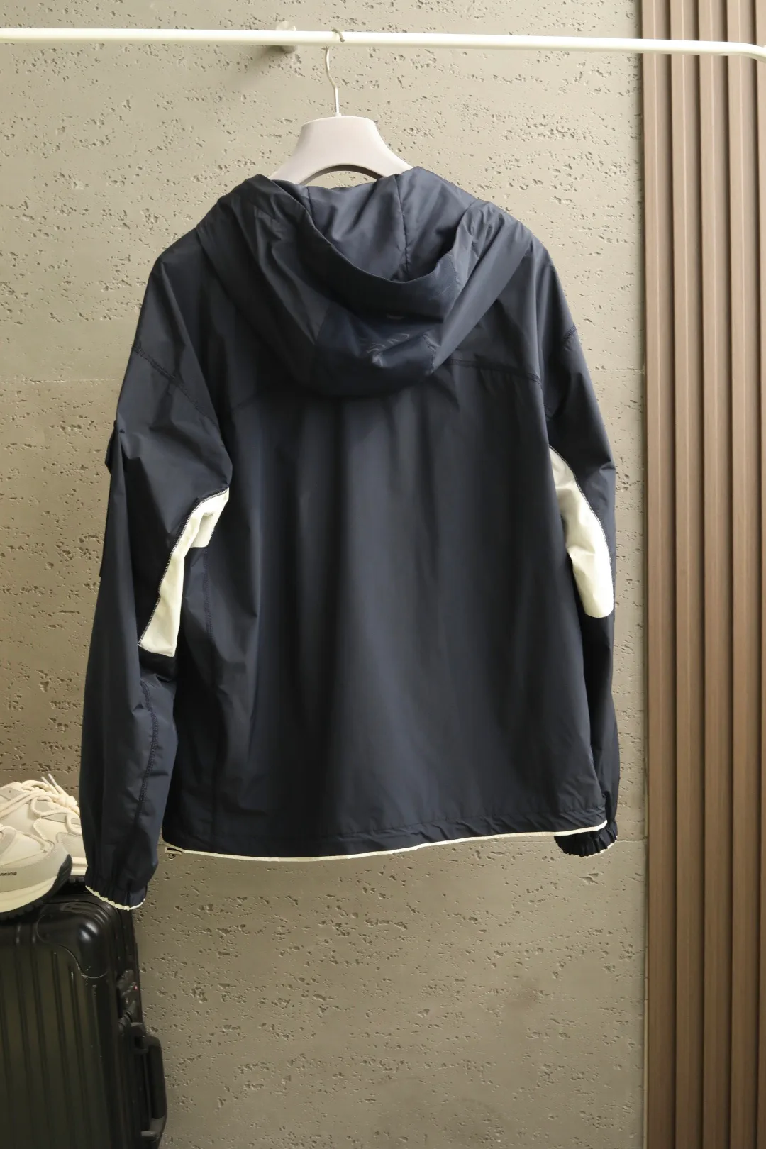 Куртки И Пуховики Мужские Moncler 11602530