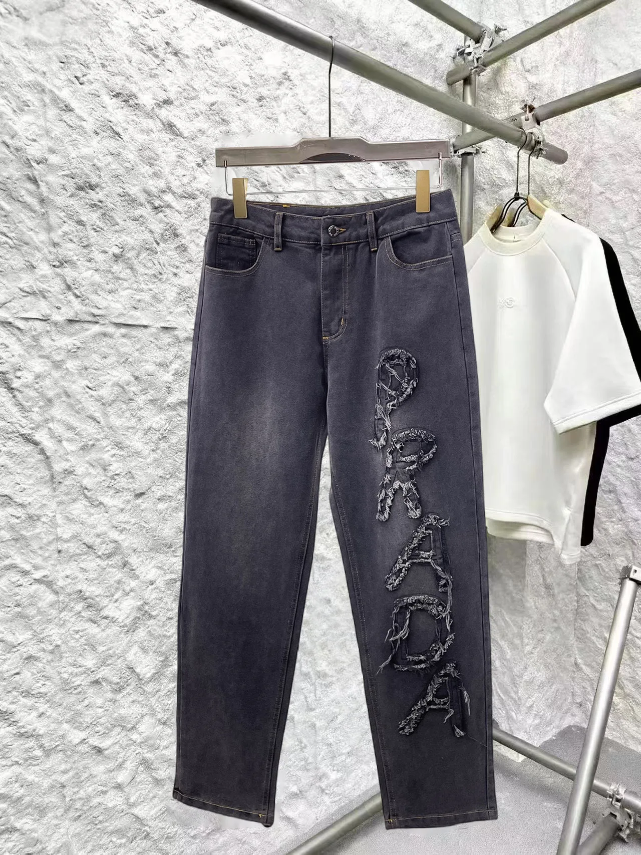 Джинсы Мужские Prada 18596822