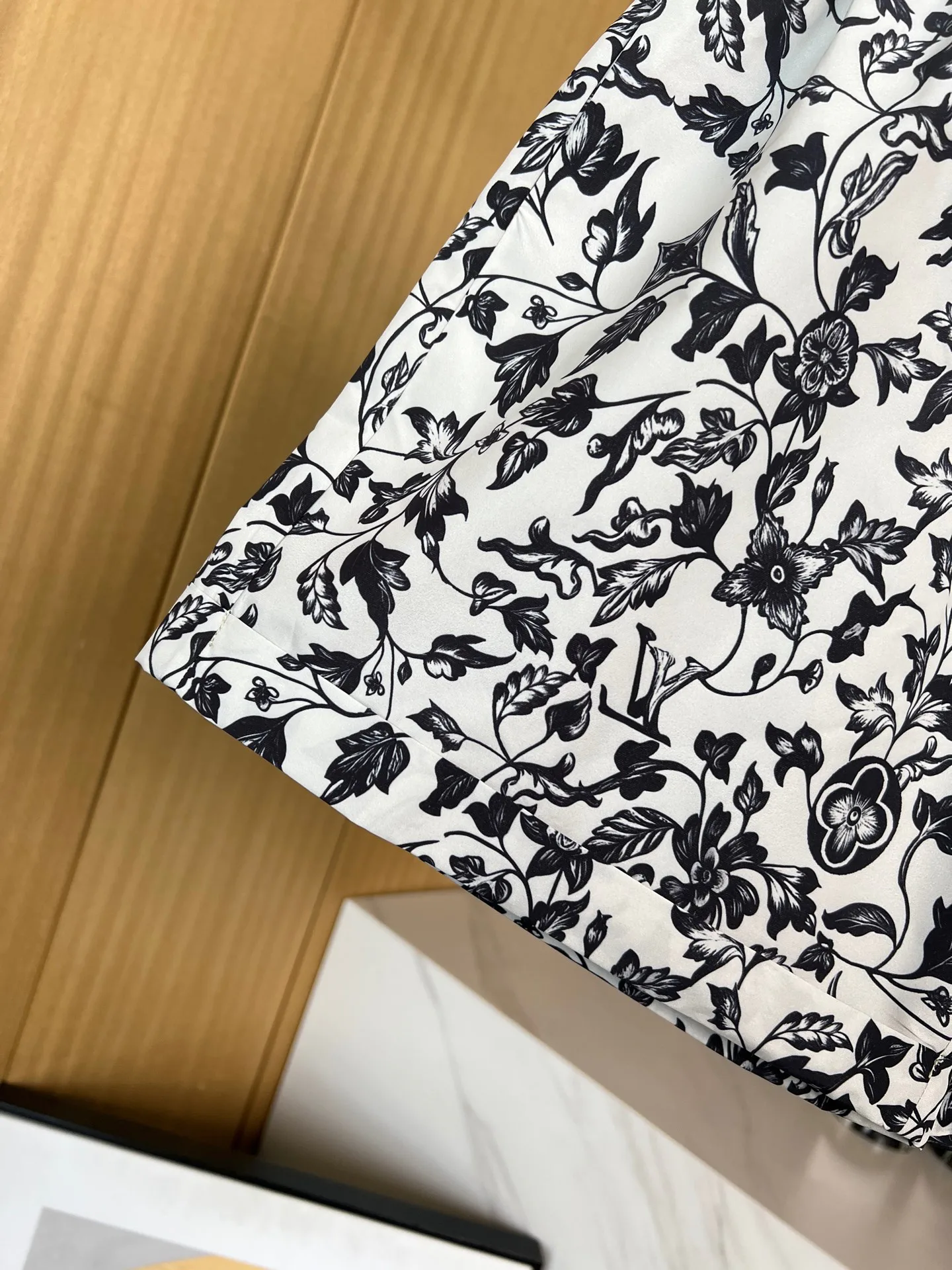 Шорты Женские Louis Vuitton 4363