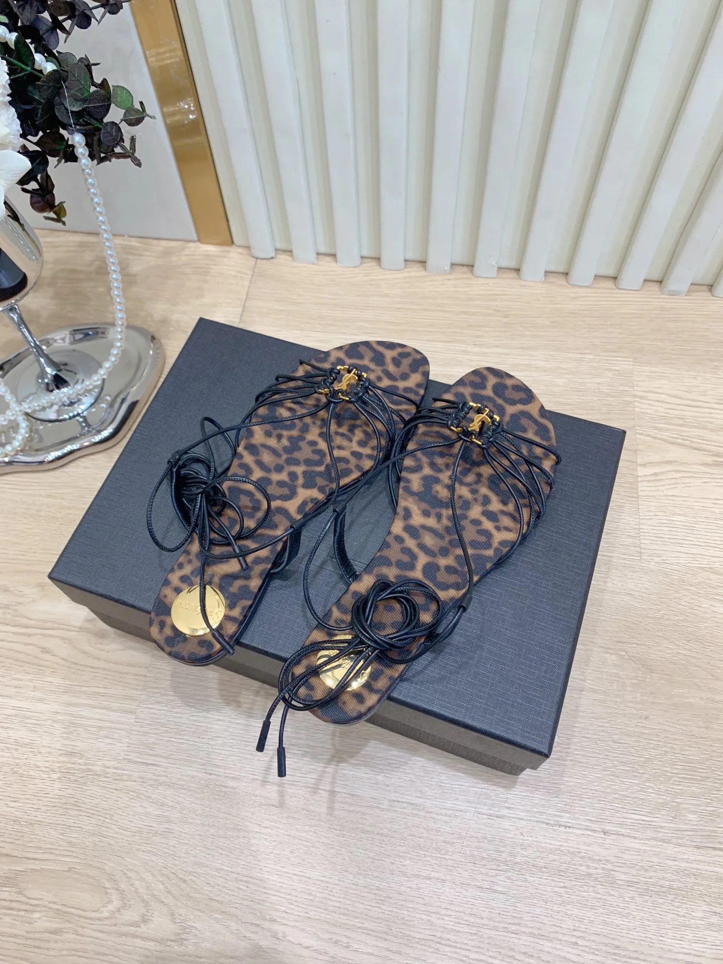 Сандалии Женские Saint Laurent 4511900