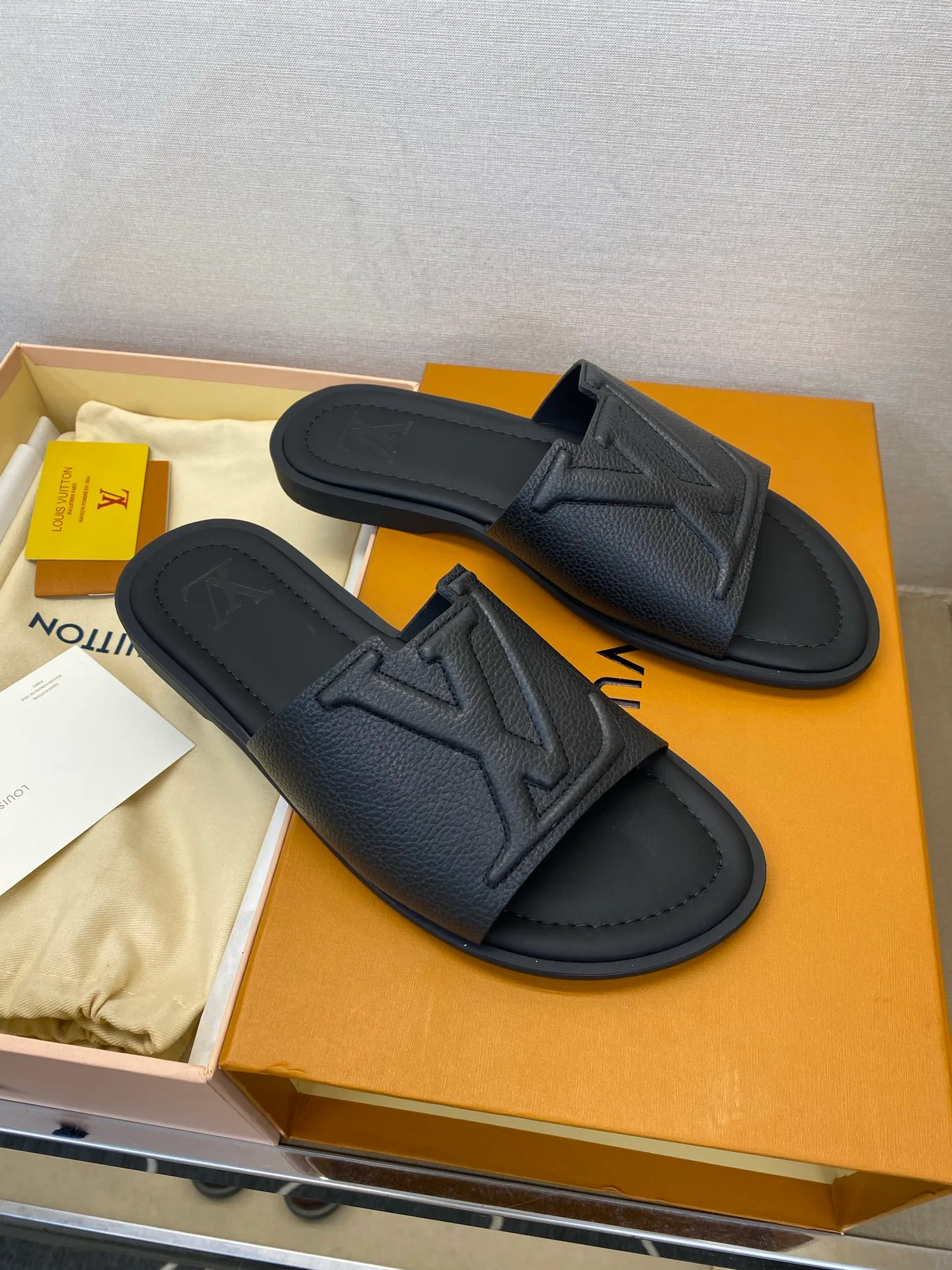 Шлепанцы Мужские Louis Vuitton 11956844