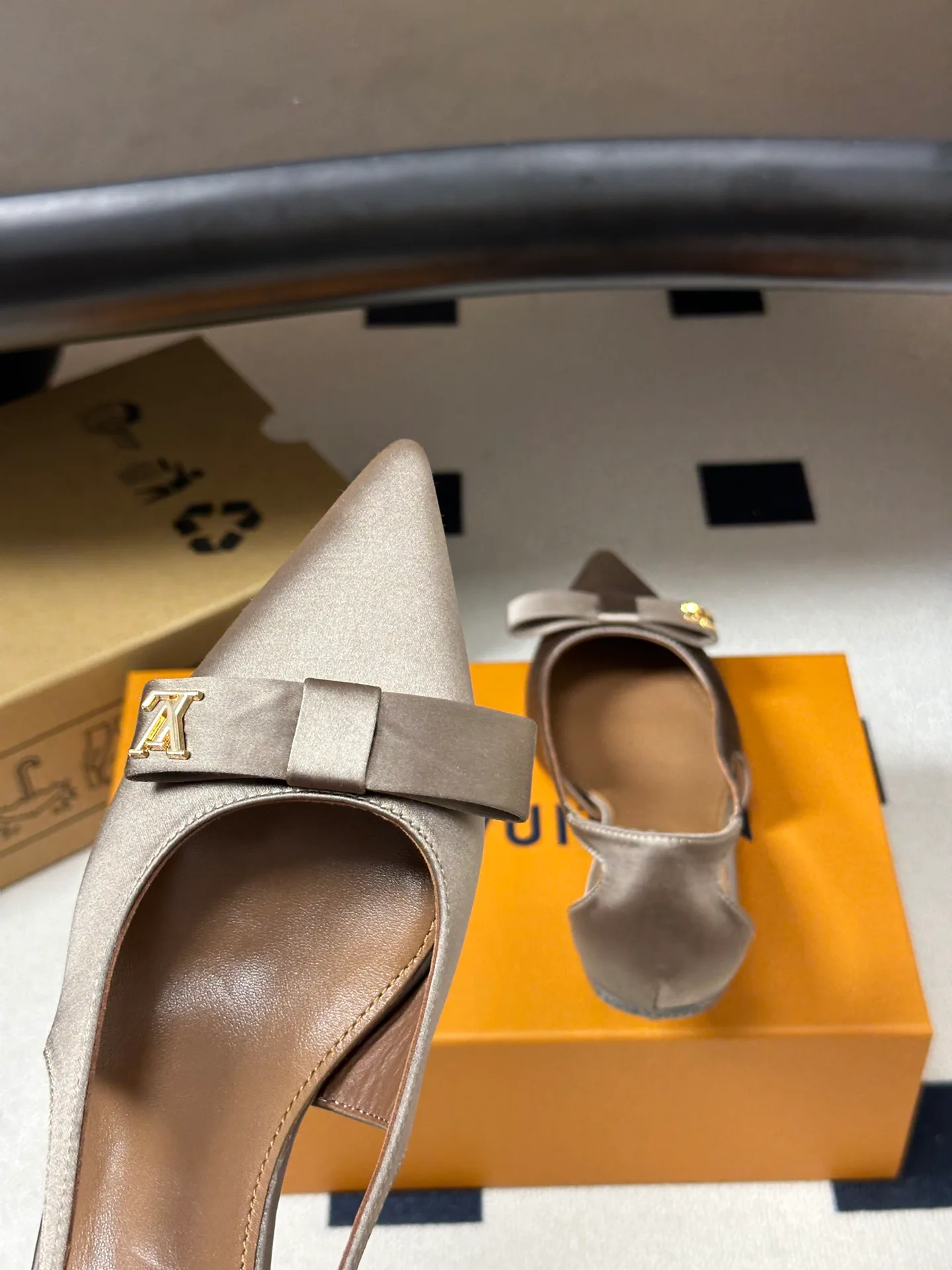 Туфли Женские Louis Vuitton 17768186