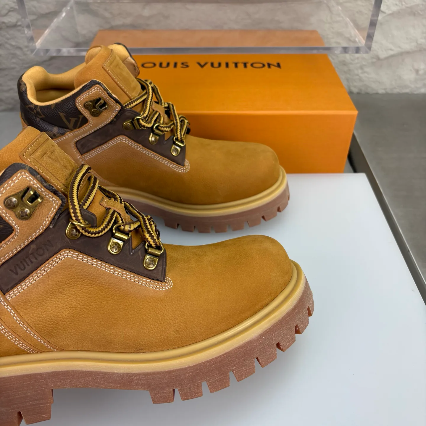 Ботинки Мужские Louis Vuitton 18719013