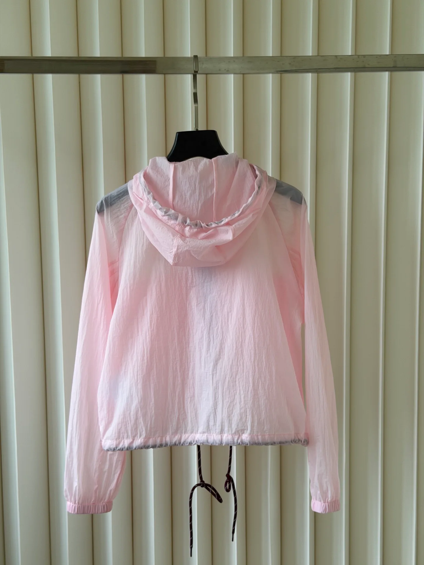 Куртки И Пуховики Женские Prada 17612840