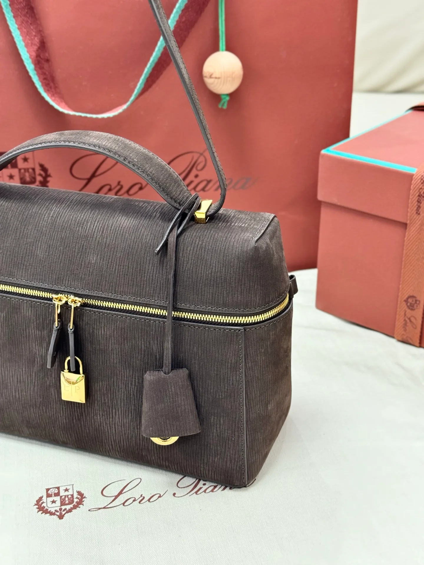 Классические Сумки Женские Loro Piana 17565037