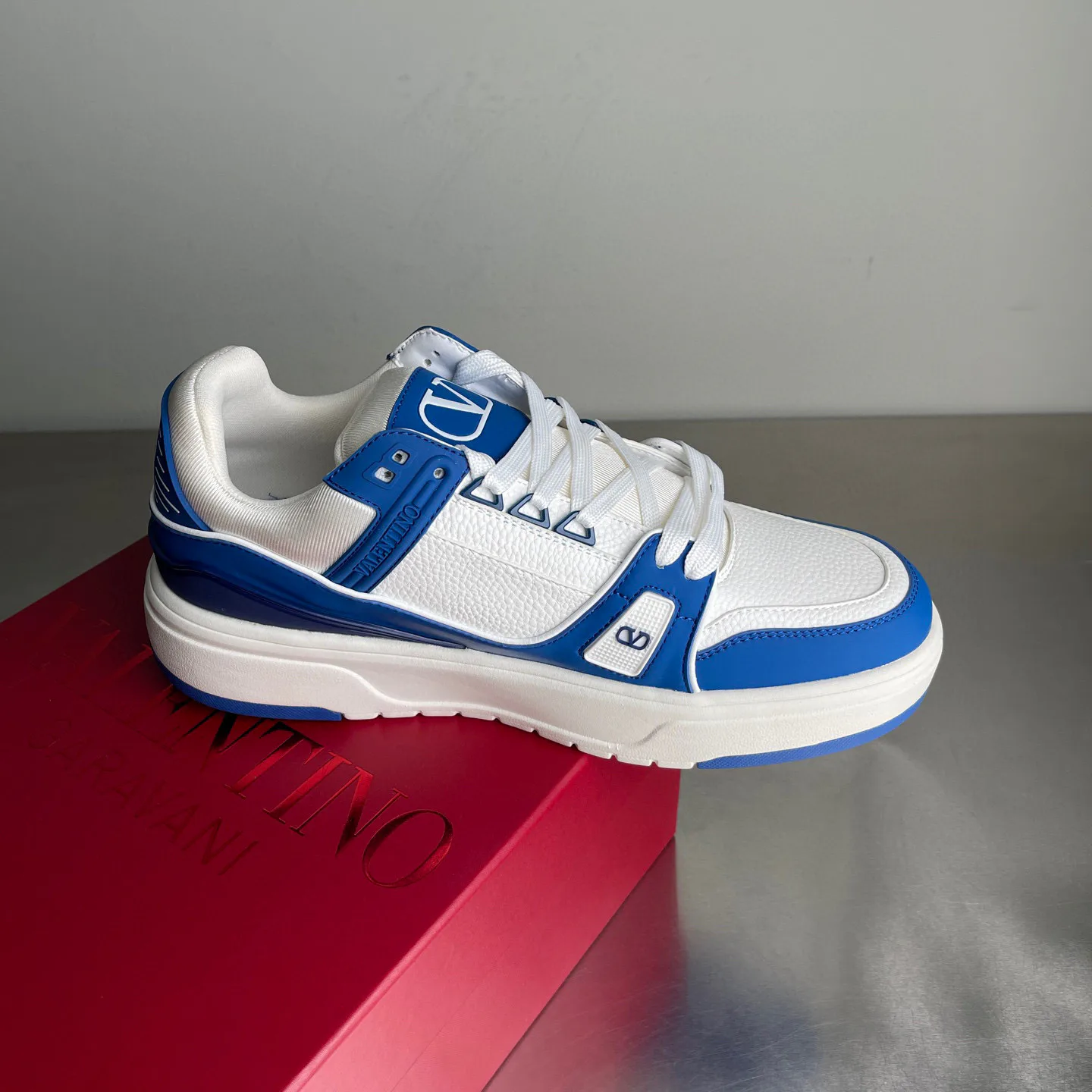 Кроссовки Женские Valentino 2733306