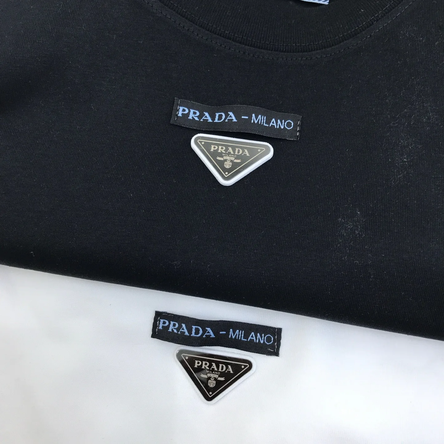 Футболки Женские Prada 11733998