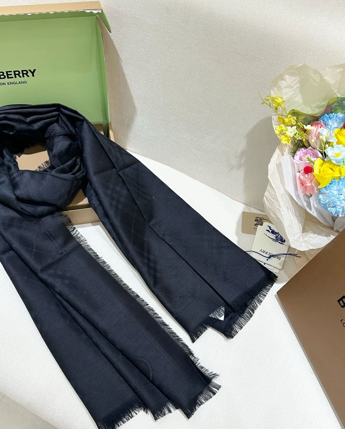 Шарфы Burberry 17916814