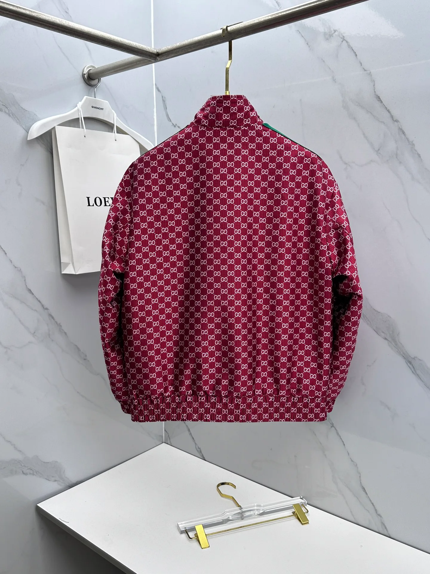 Куртки И Пуховики Мужские Gucci 18246768