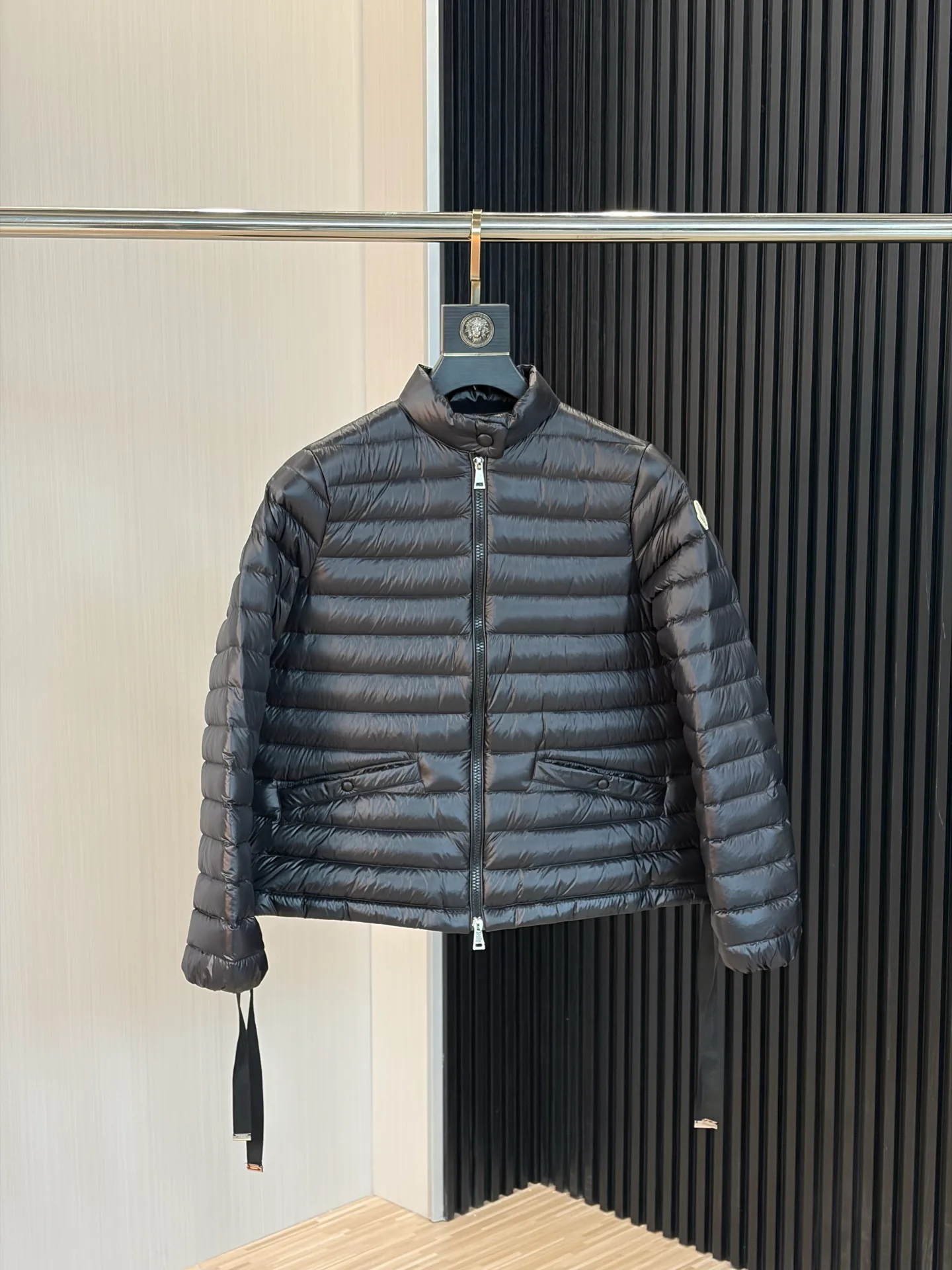 Куртки И Пуховики Мужские Moncler 17908036