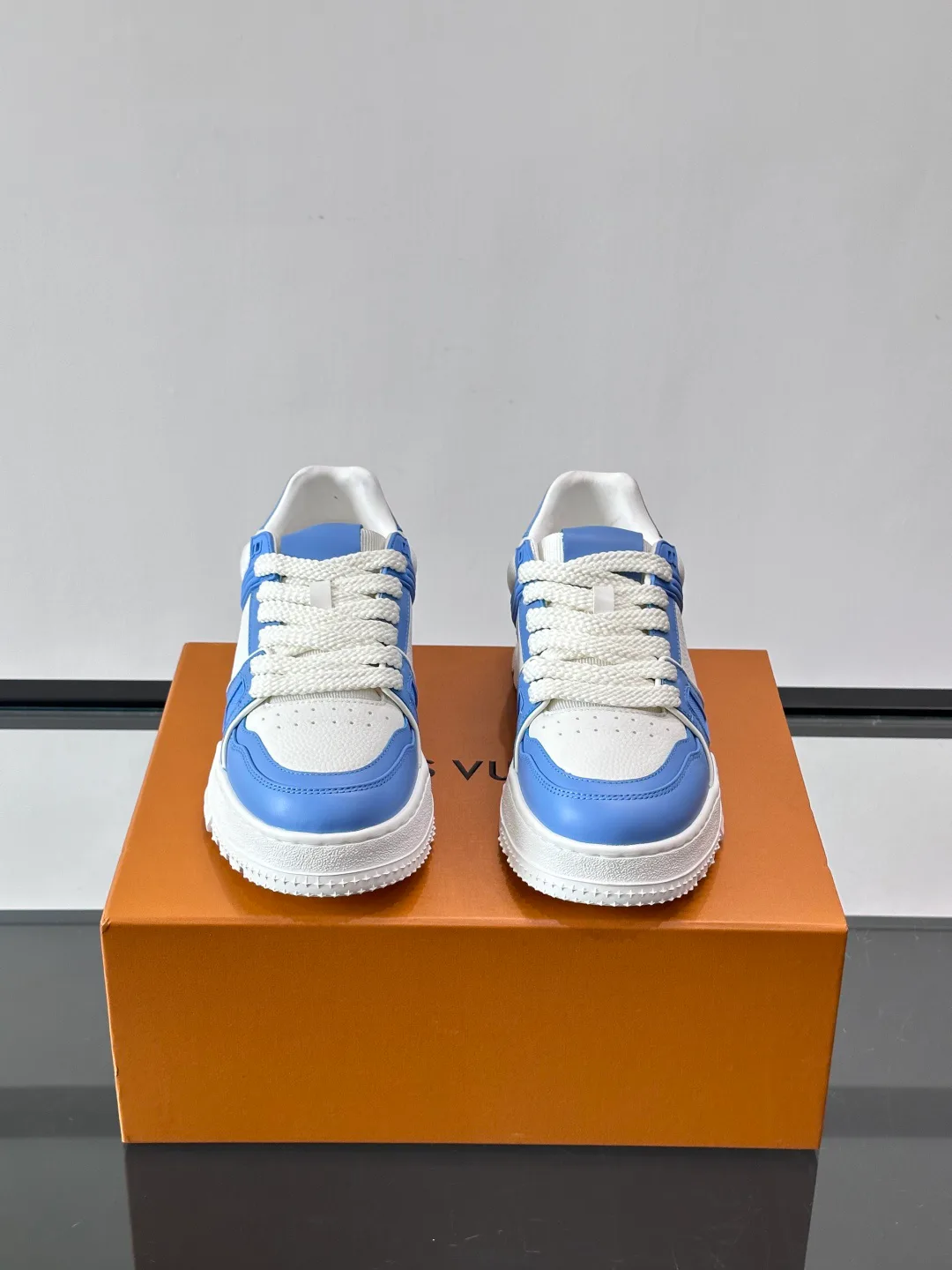 Кроссовки Мужские Louis Vuitton 12706610