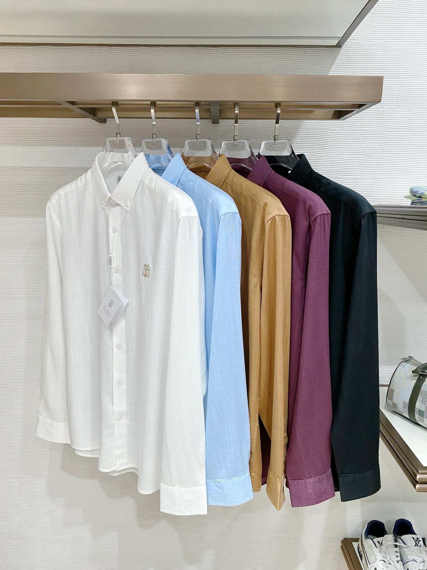 Рубашки Мужские Brunello Cucinelli 18140325