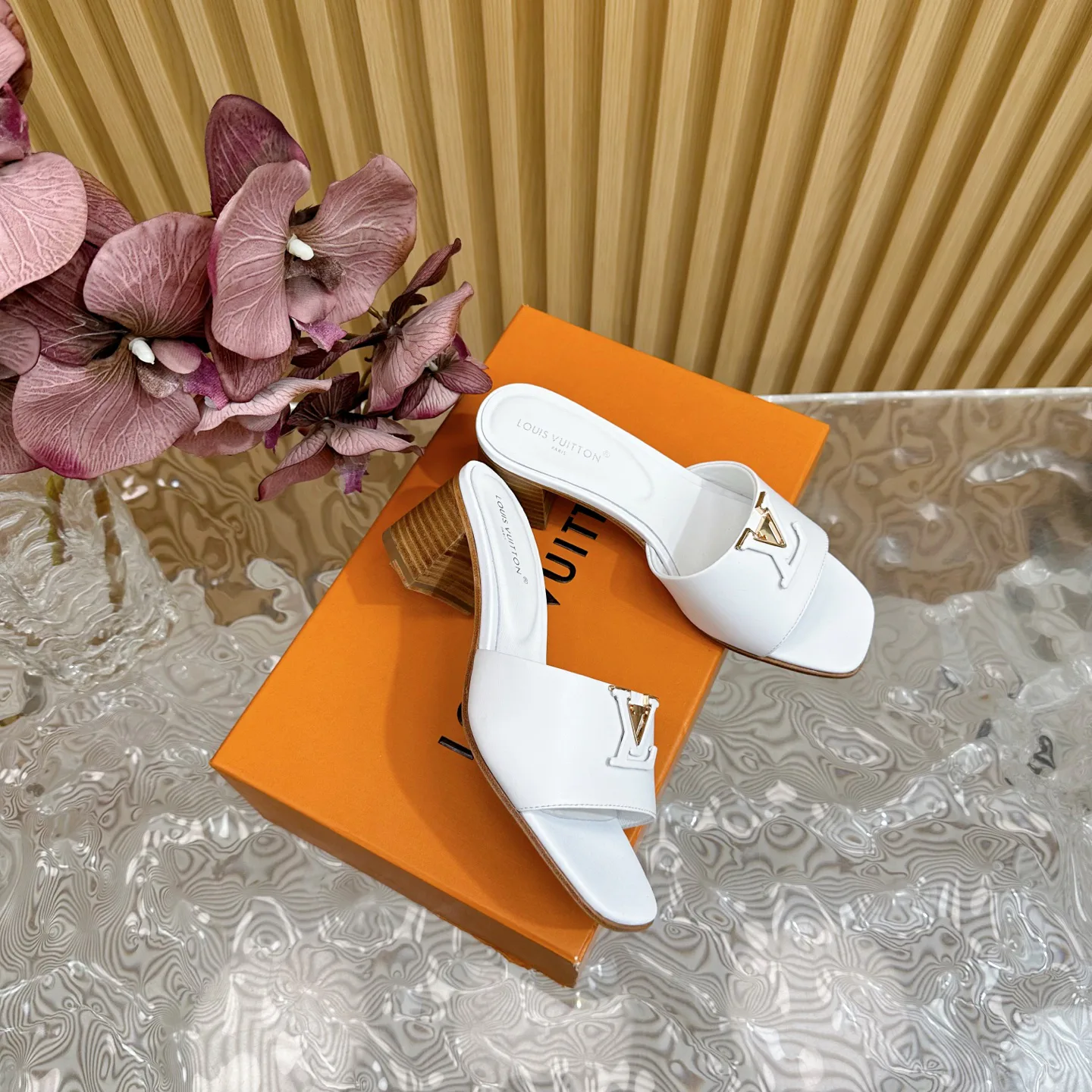 Босоножки Женские Louis Vuitton 629251