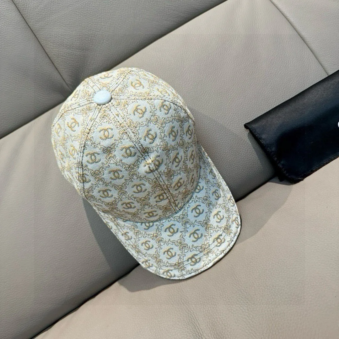 Головные Уборы Chanel 4550006