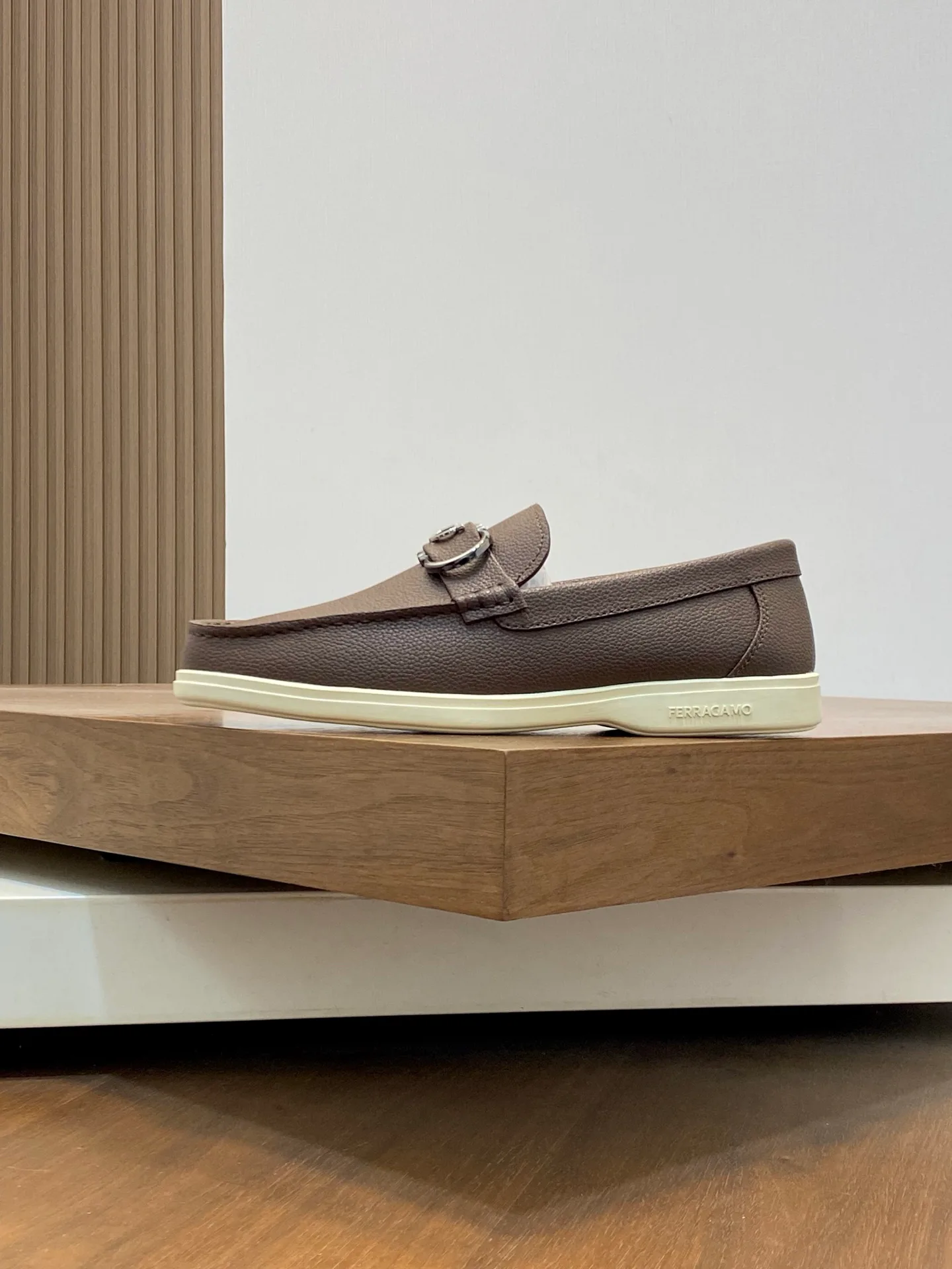 Лоферы И Туфли Мужские Salvatore Ferragamo 10615097