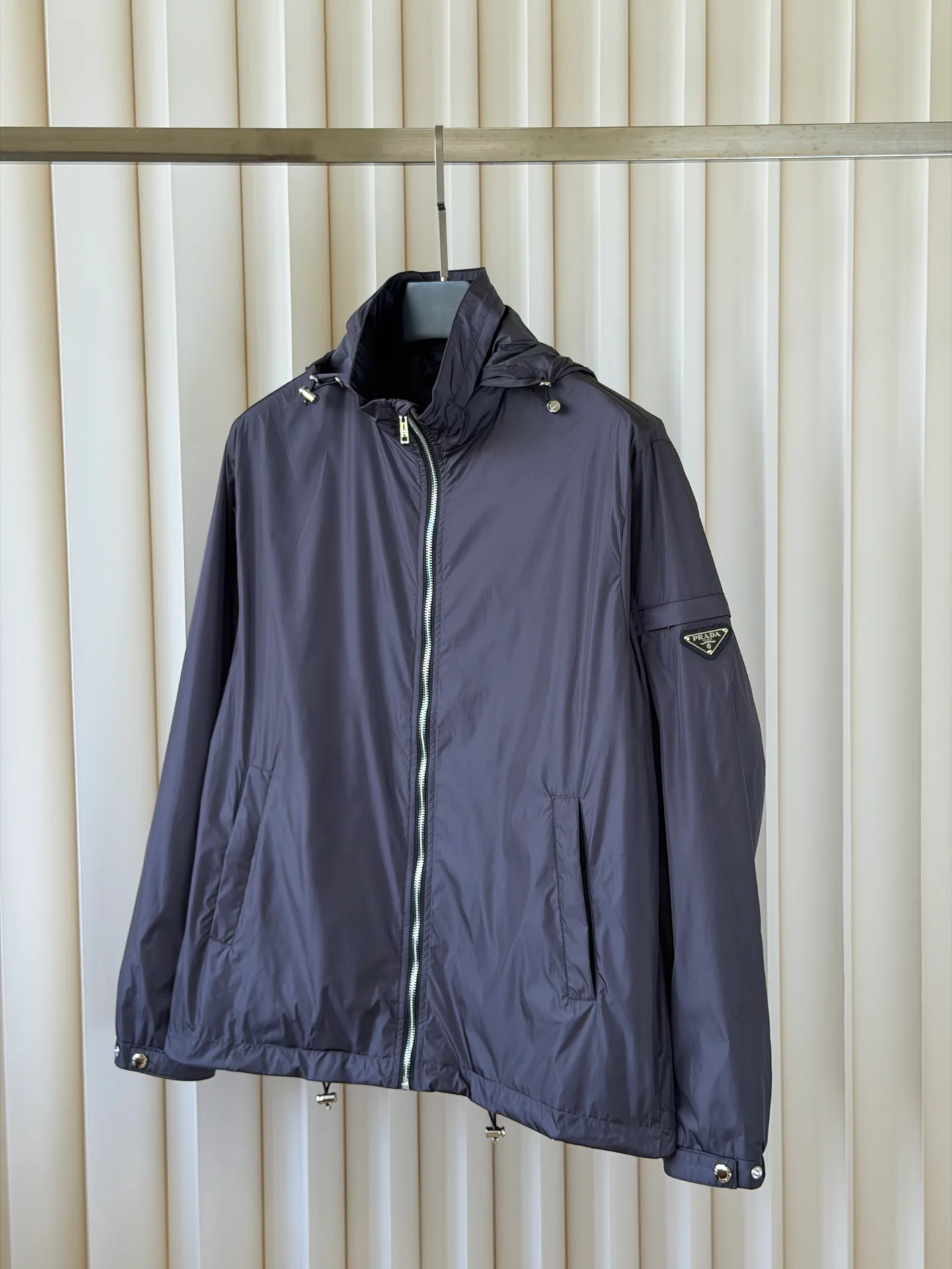 Куртки И Пуховики Женские Prada 17949793