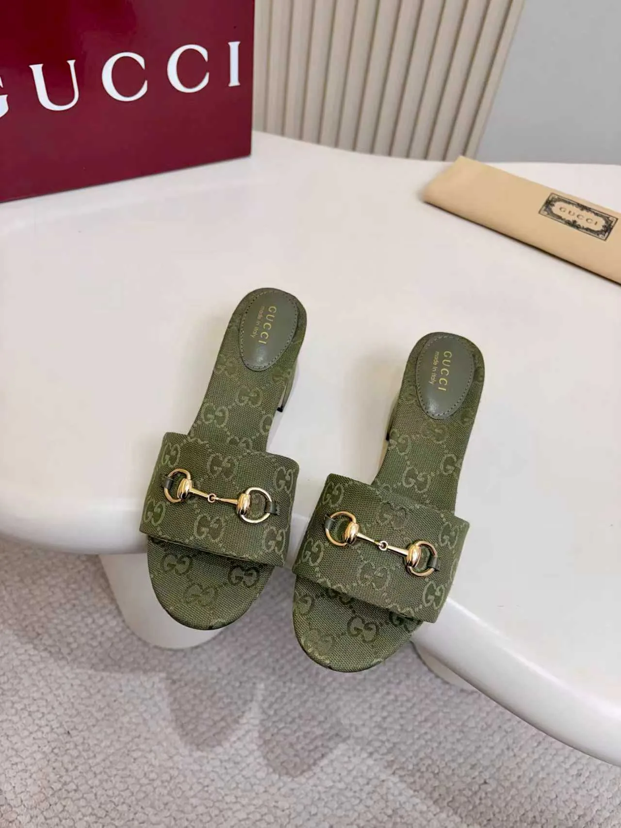 Сандалии Женские Gucci 11674219