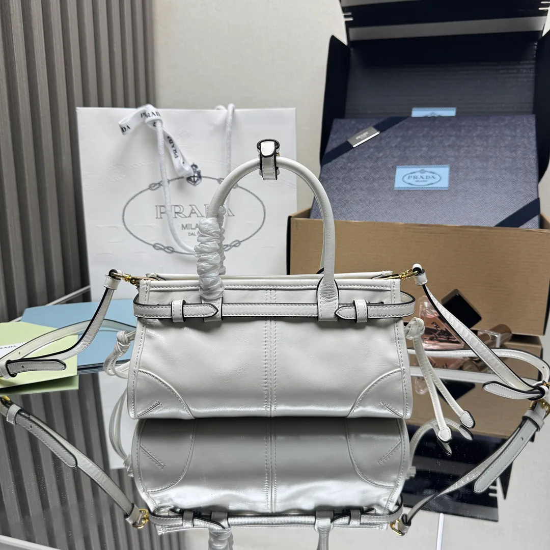 Классические Сумки Женские Prada 10446847