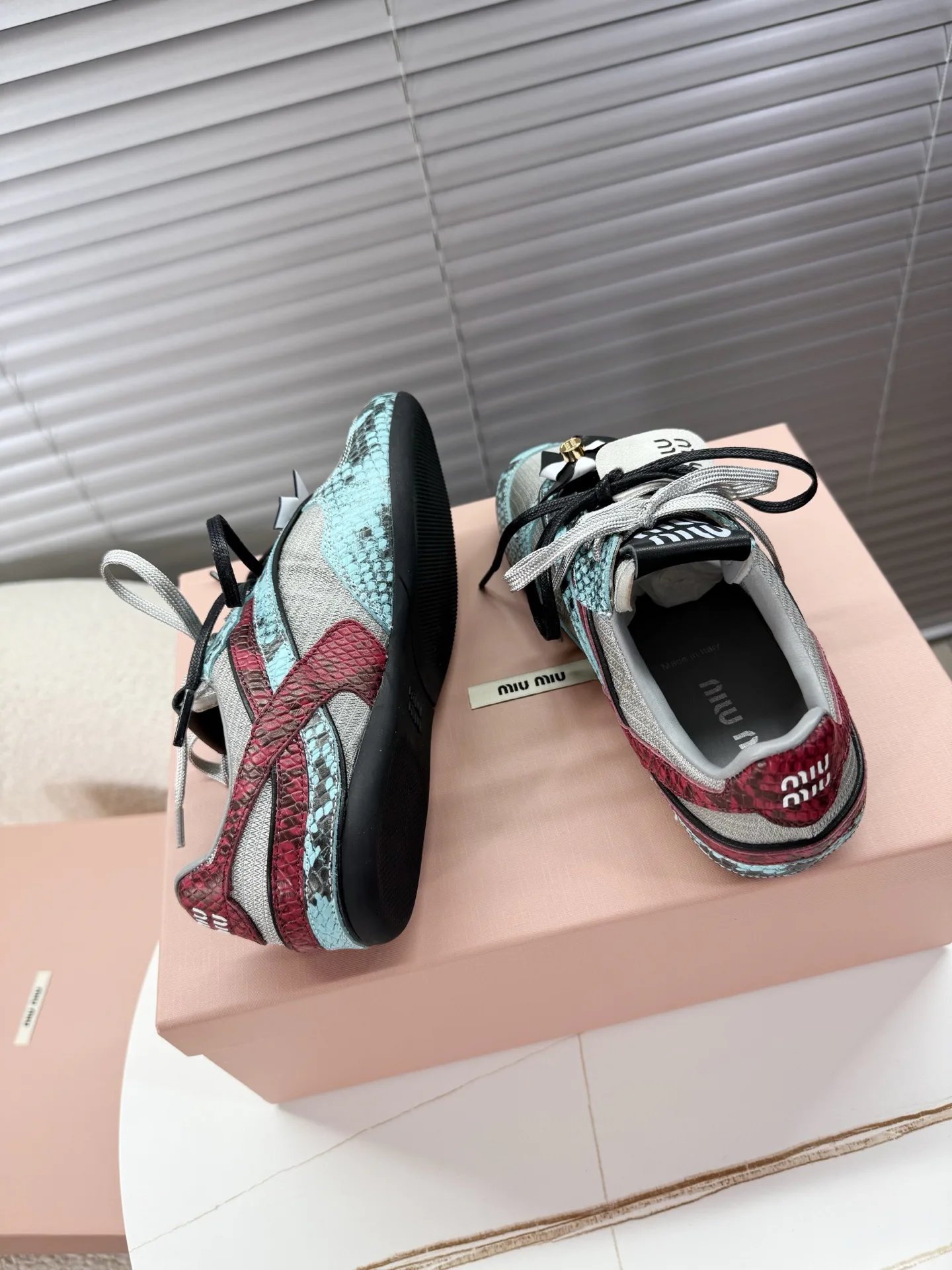 Кроссовки Женские Miu Miu 3742516