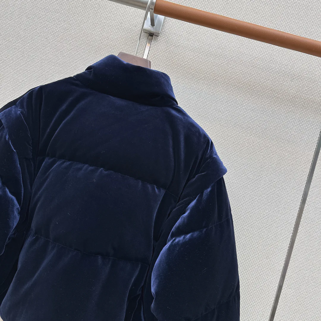 Куртки И Пуховики Женские Prada 18245858