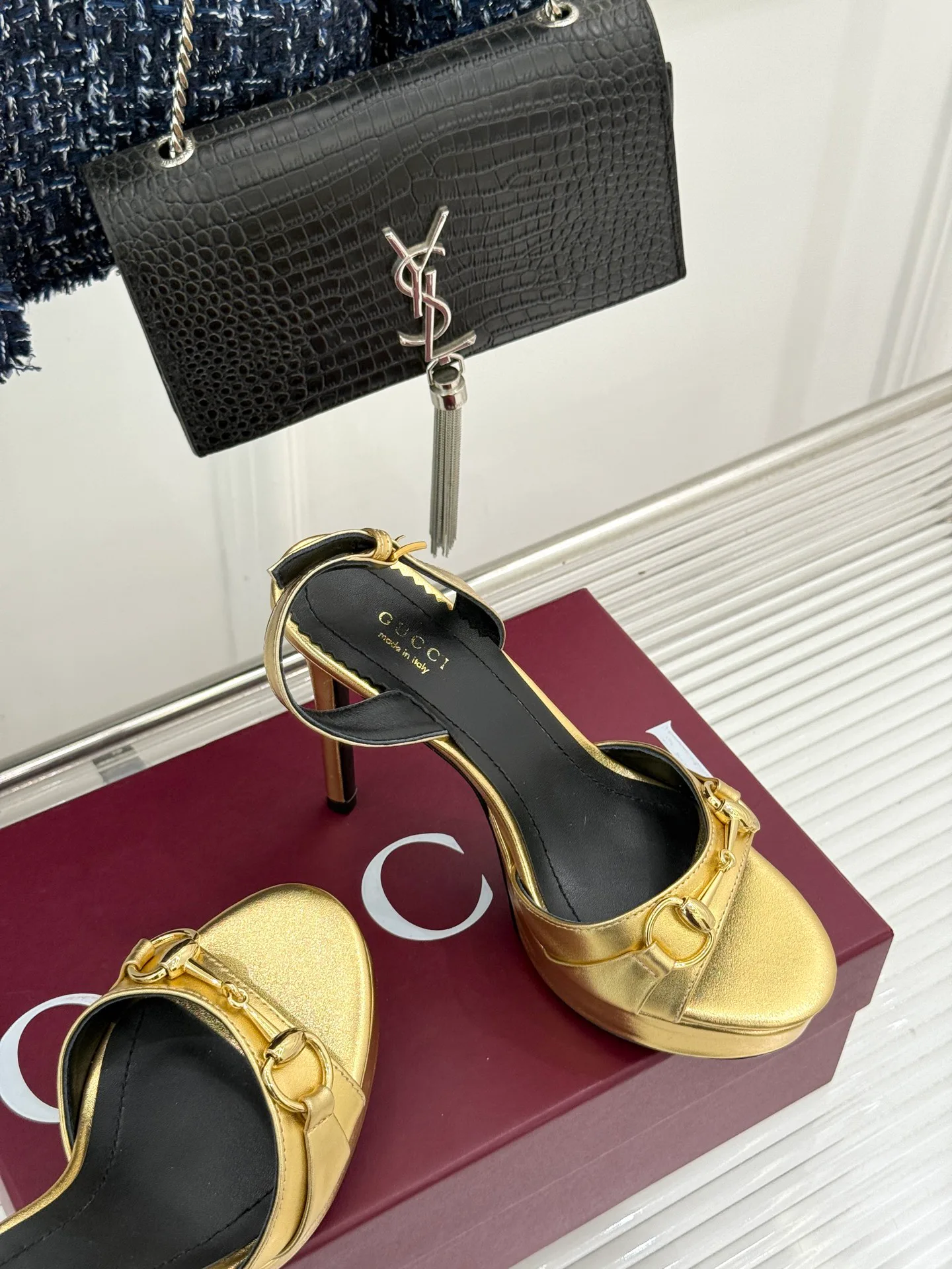 Босоножки Женские Gucci 17646535
