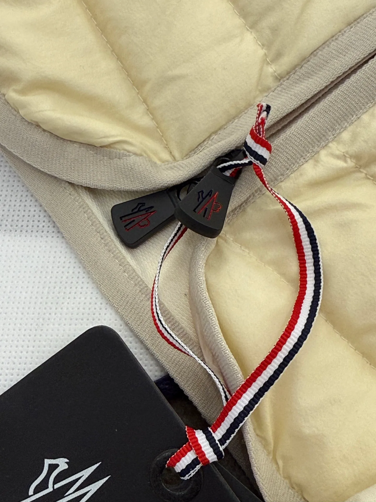 Куртки И Пуховики Женские Moncler 17922014